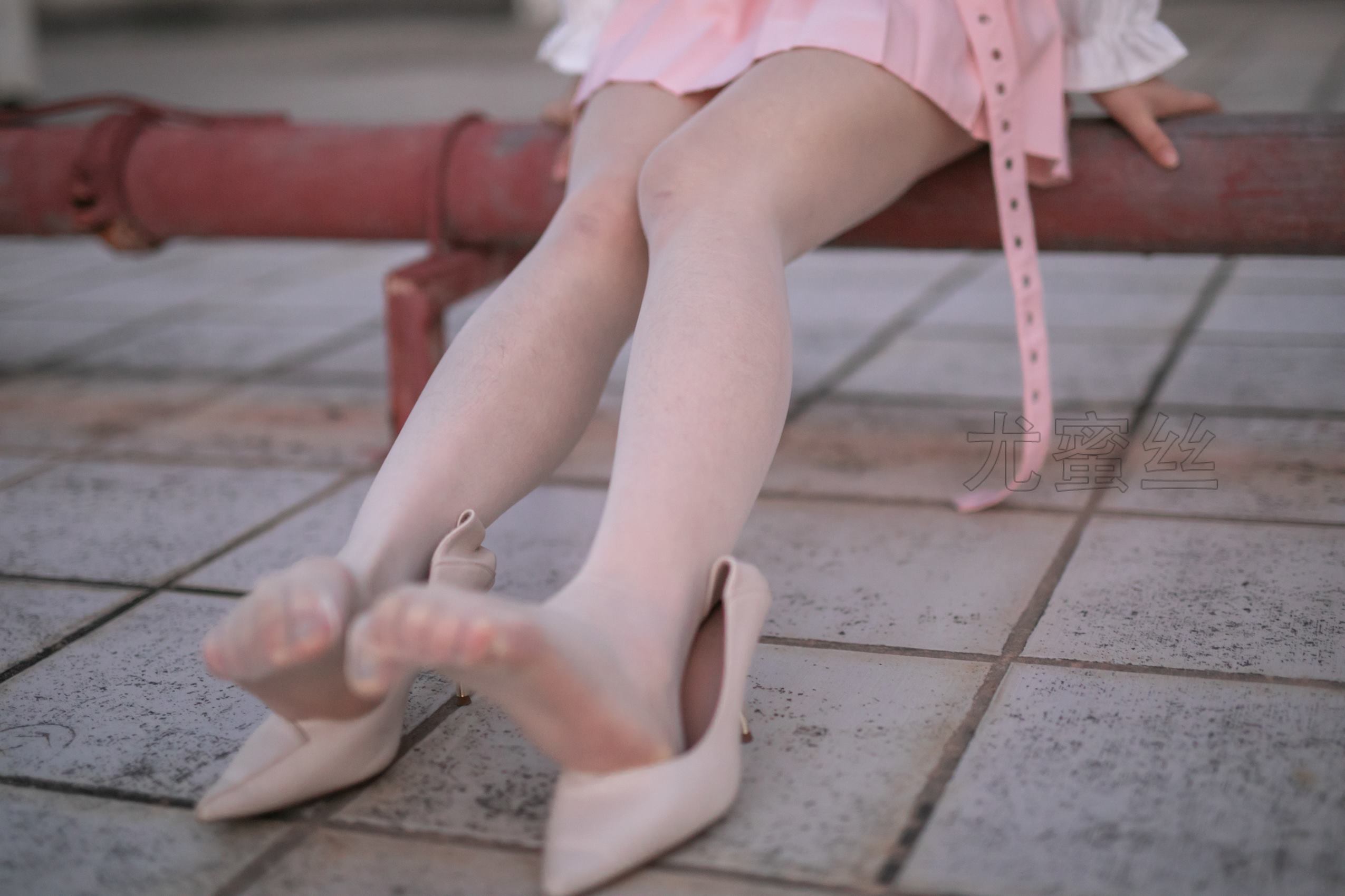 图片[67]-尤蜜丝 穿搭推广展示图集 室内室外天台 [95P] – 速更版-美库