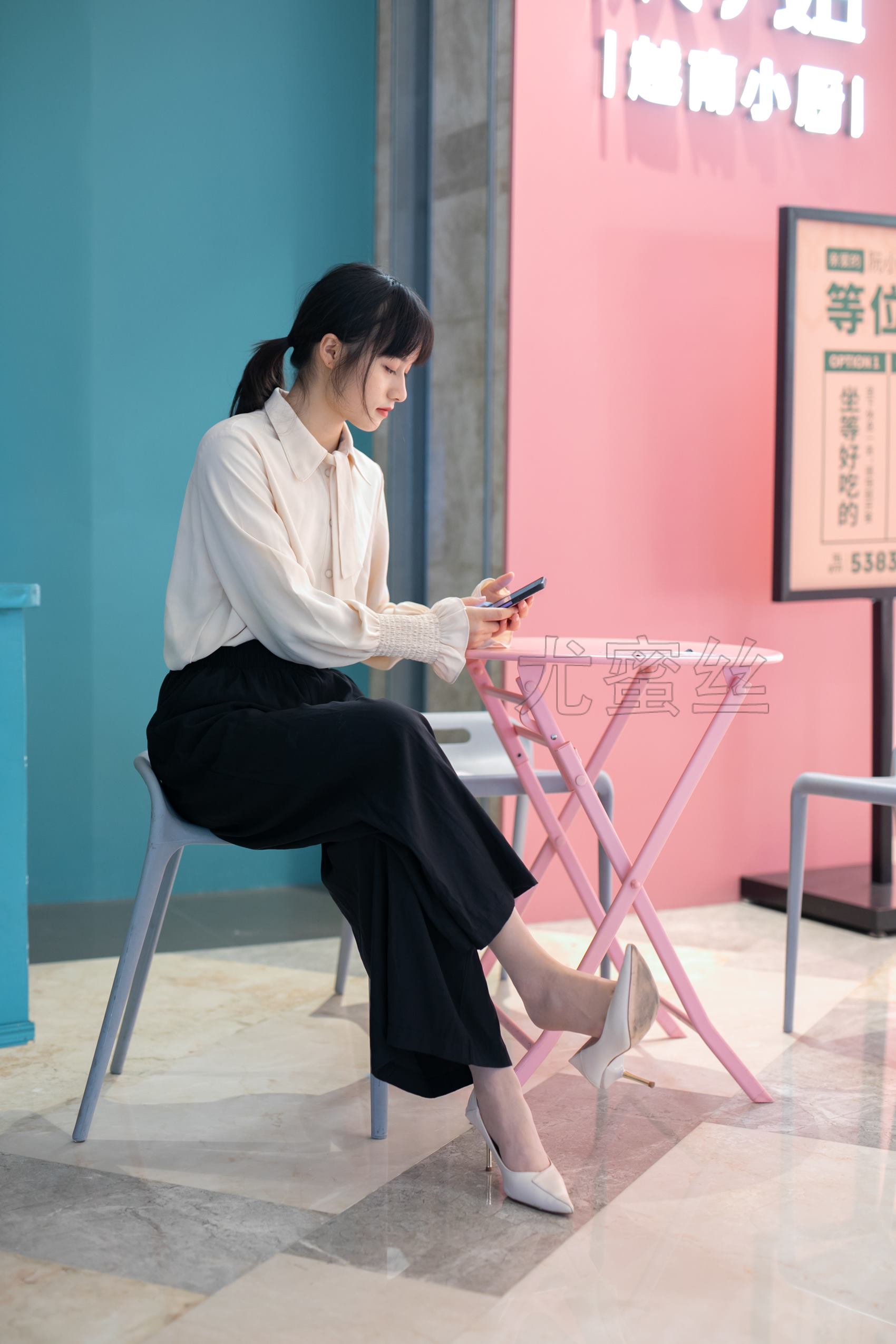 图片[82]-尤蜜丝 穿搭推广展示图集 室内室外天台 [95P] – 速更版-美库