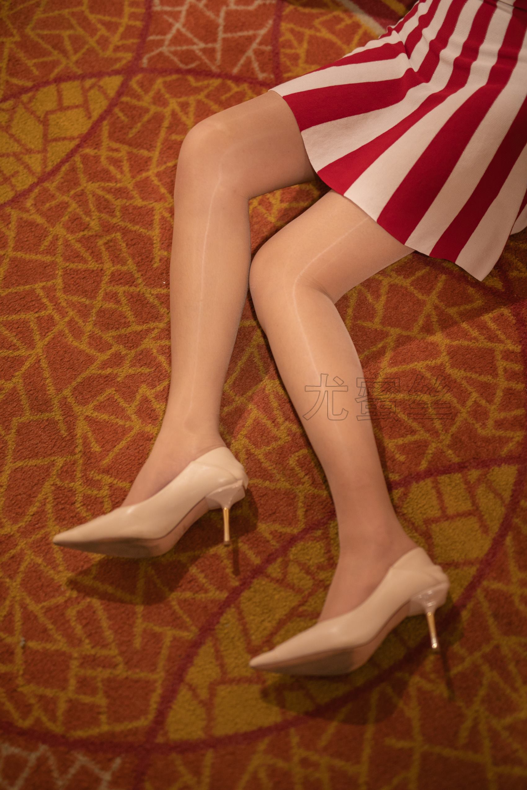 图片[22]-尤蜜丝  穿搭推广展示图集 红白条纹[82P] – 速更版-美库