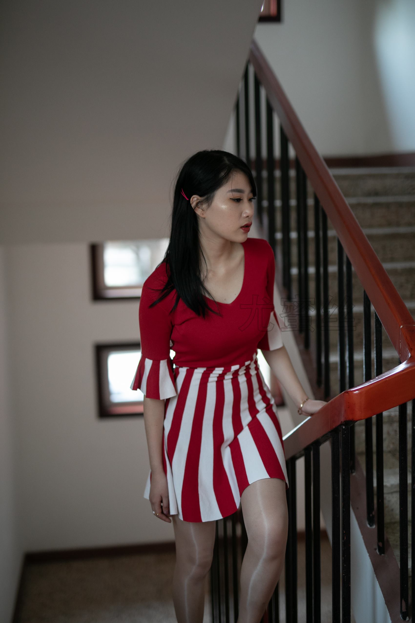 图片[39]-尤蜜丝  穿搭推广展示图集 红白条纹[82P] – 速更版-美库