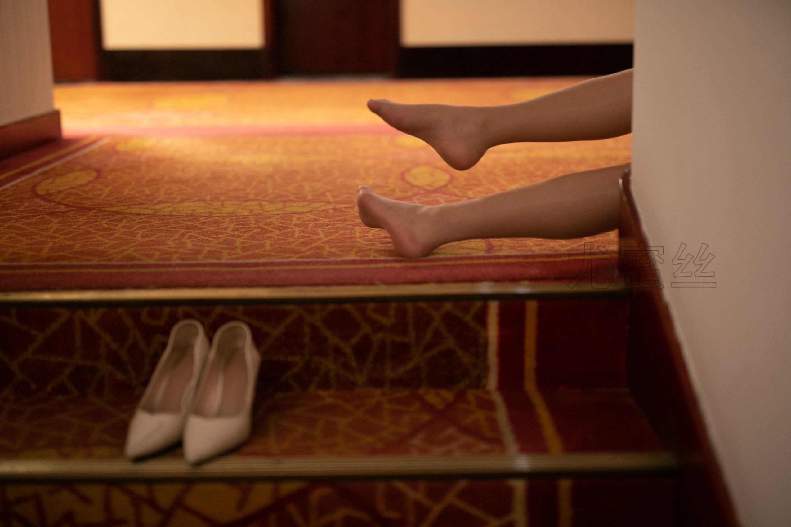 图片[54]-尤蜜丝  穿搭推广展示图集 红白条纹[82P] – 速更版-美库