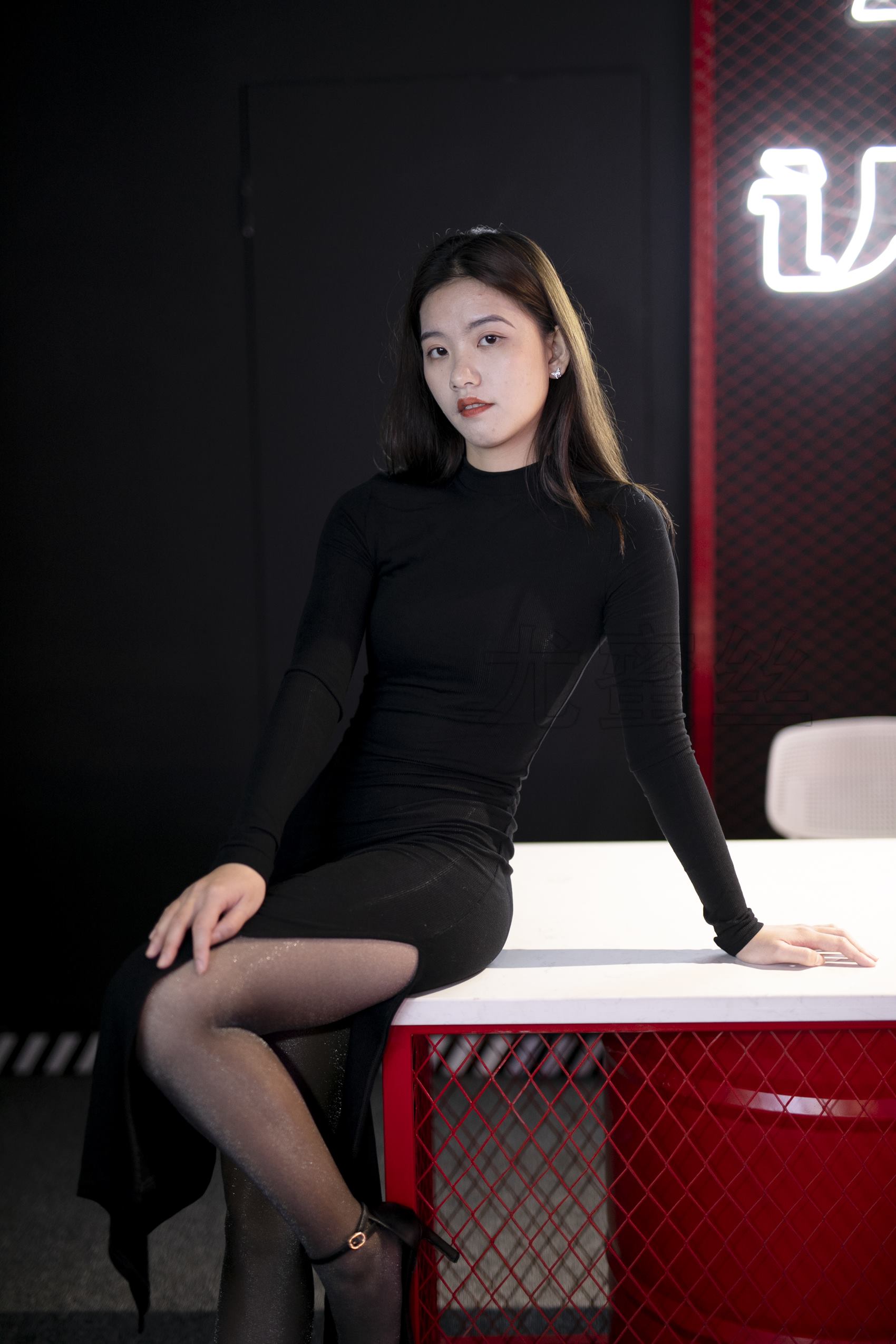 图片[36]-尤蜜丝 穿搭推广展示图集 超市里的黑丝与肉丝[57P] – 速更版-美库