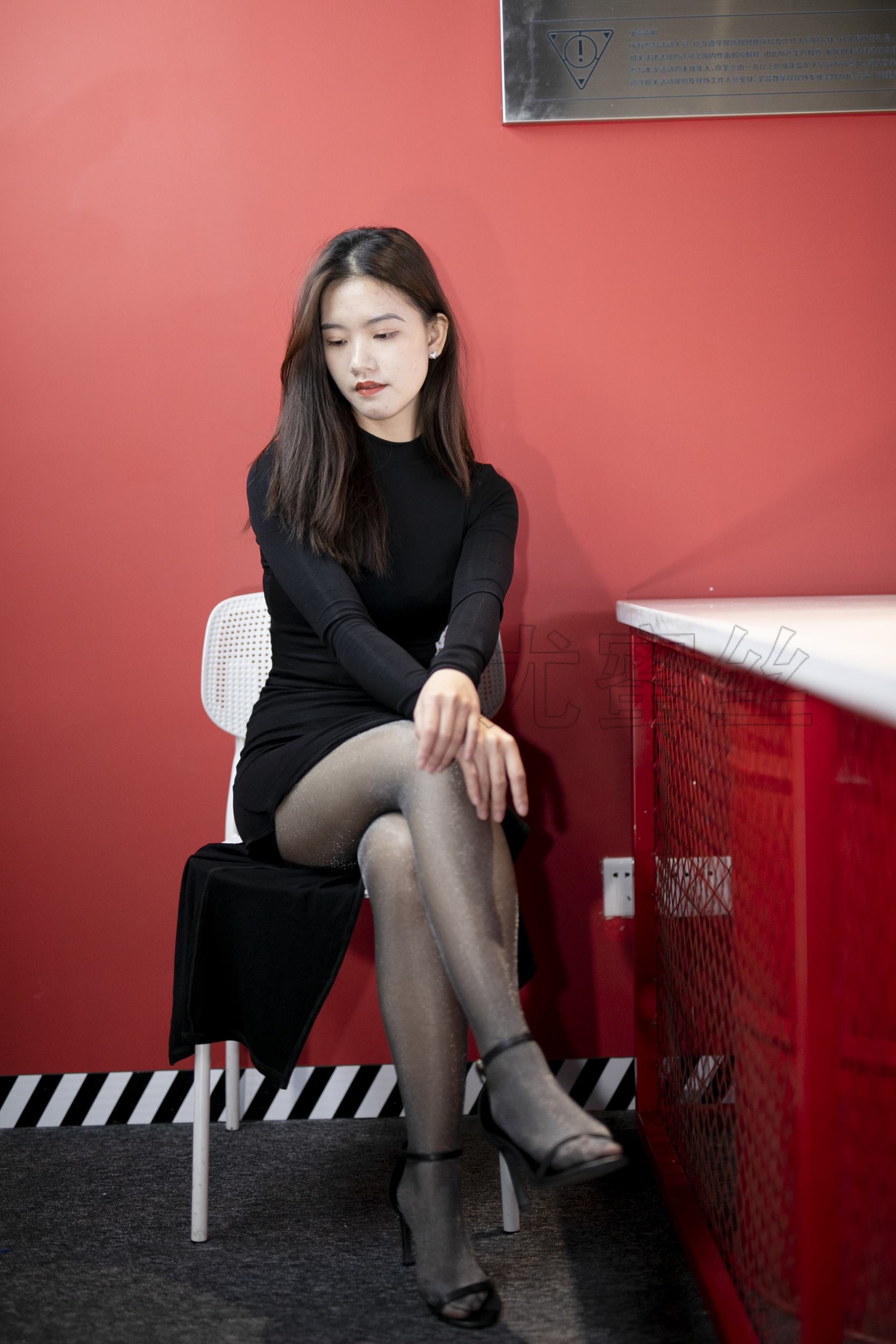 图片[39]-尤蜜丝 穿搭推广展示图集 超市里的黑丝与肉丝[57P] – 速更版-美库