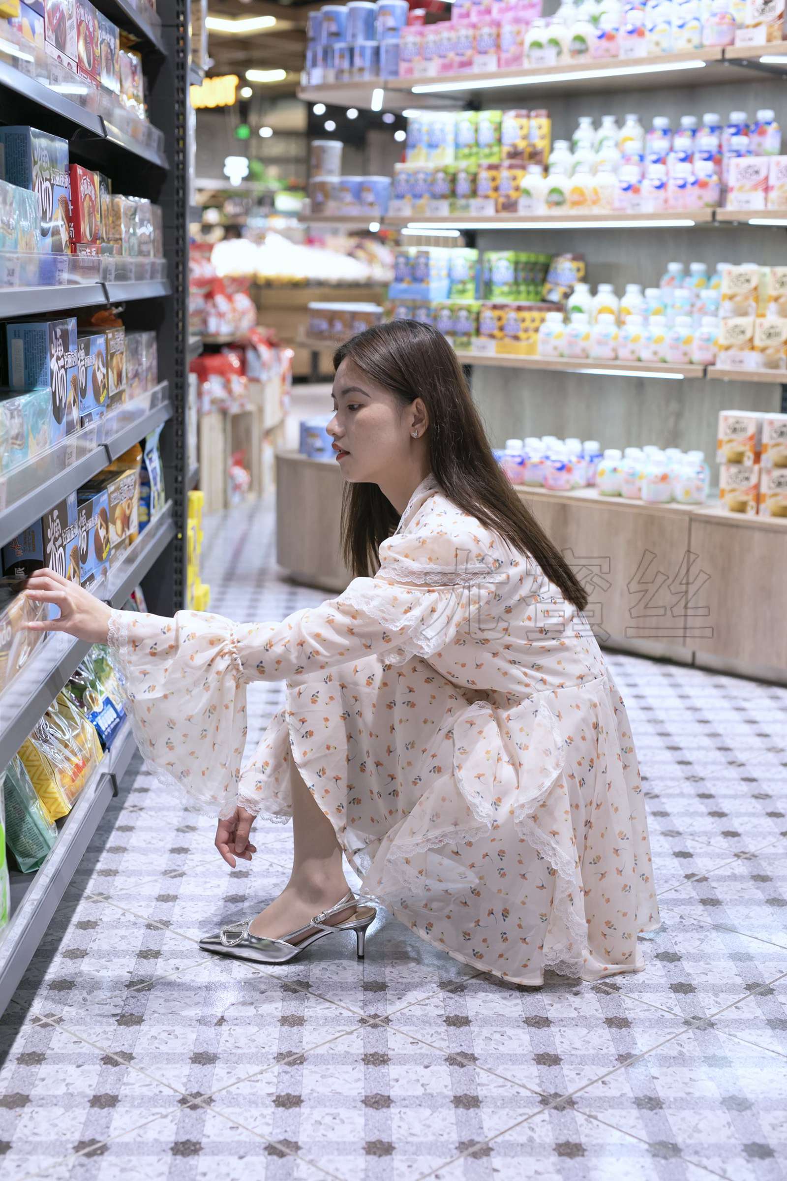 图片[50]-尤蜜丝 穿搭推广展示图集 超市里的黑丝与肉丝[57P] – 速更版-美库