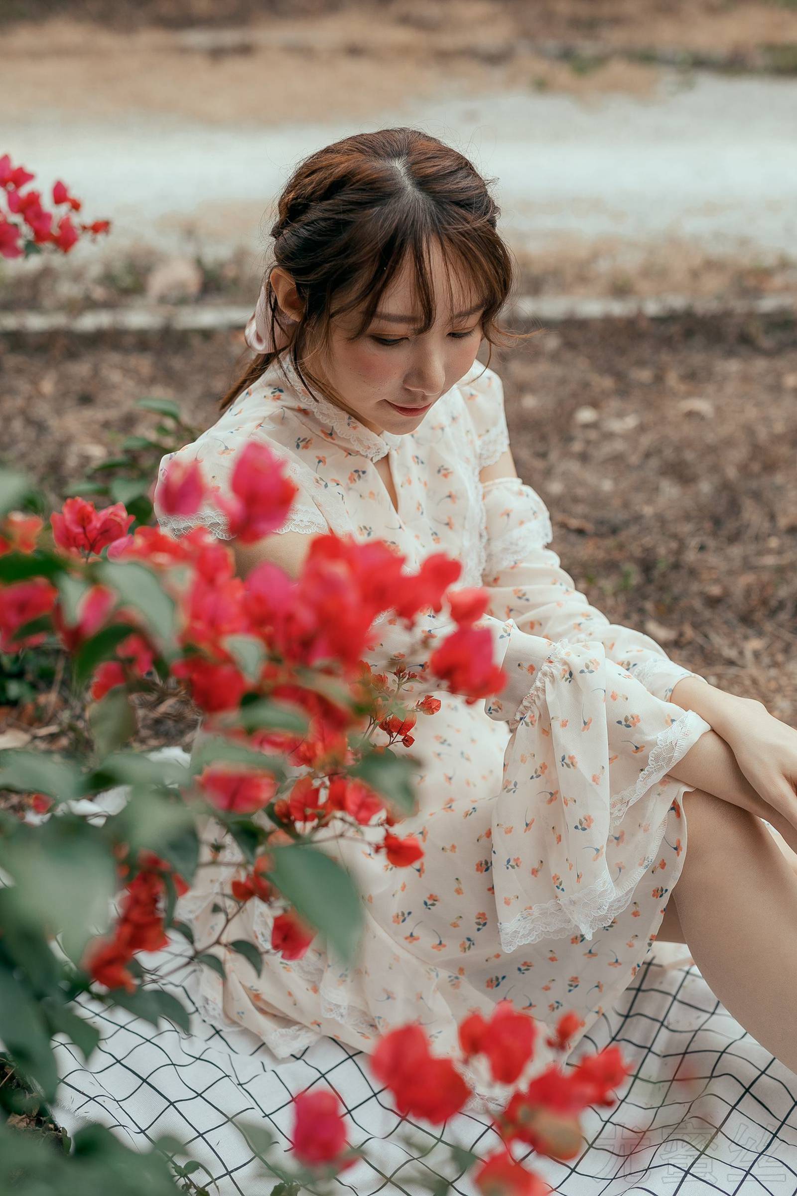 图片[20]-尤蜜丝 NO.041 穿搭推广展示图集 野花香[30P] – 速更版-美库