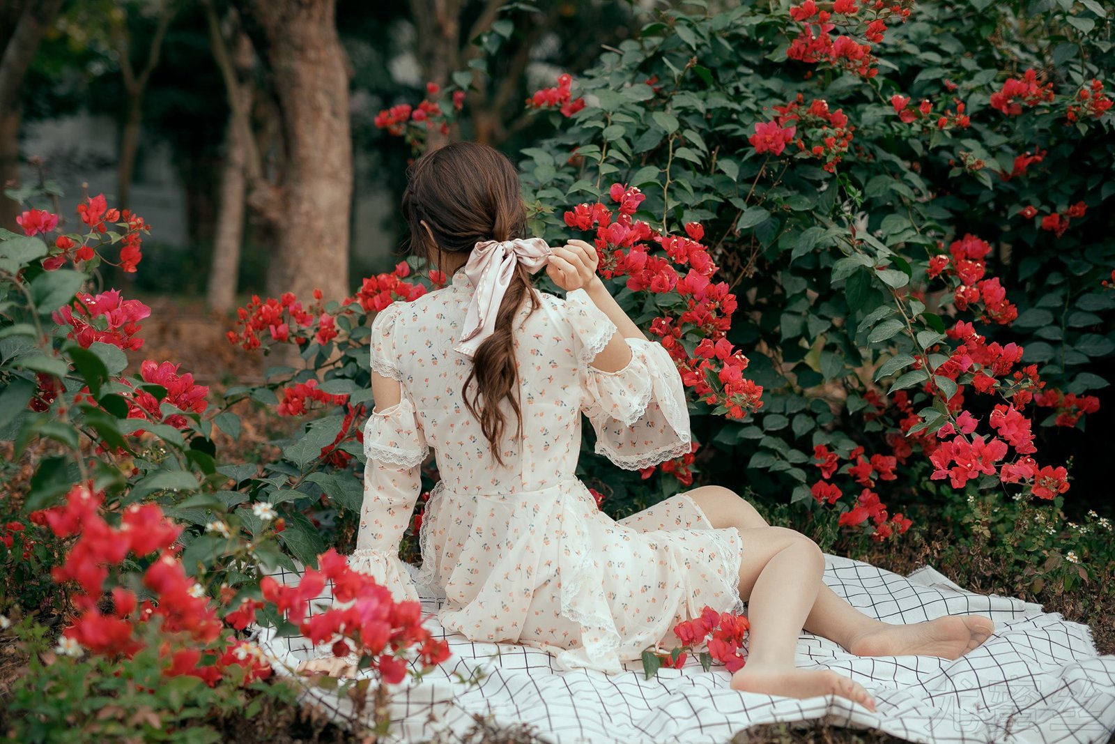 图片[30]-尤蜜丝 NO.041 穿搭推广展示图集 野花香[30P] – 速更版-美库