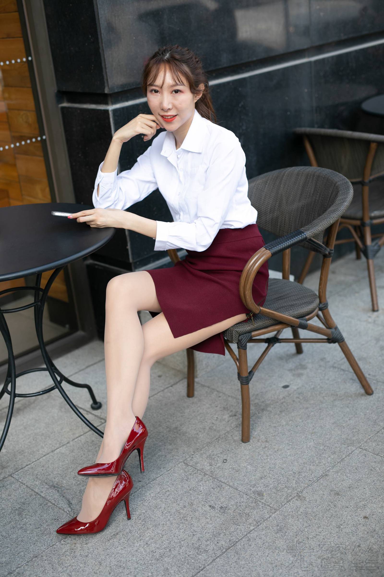 图片[45]-尤蜜丝  穿搭推广展示图集 白衣肉丝红裙[46P] – 速更版-美库