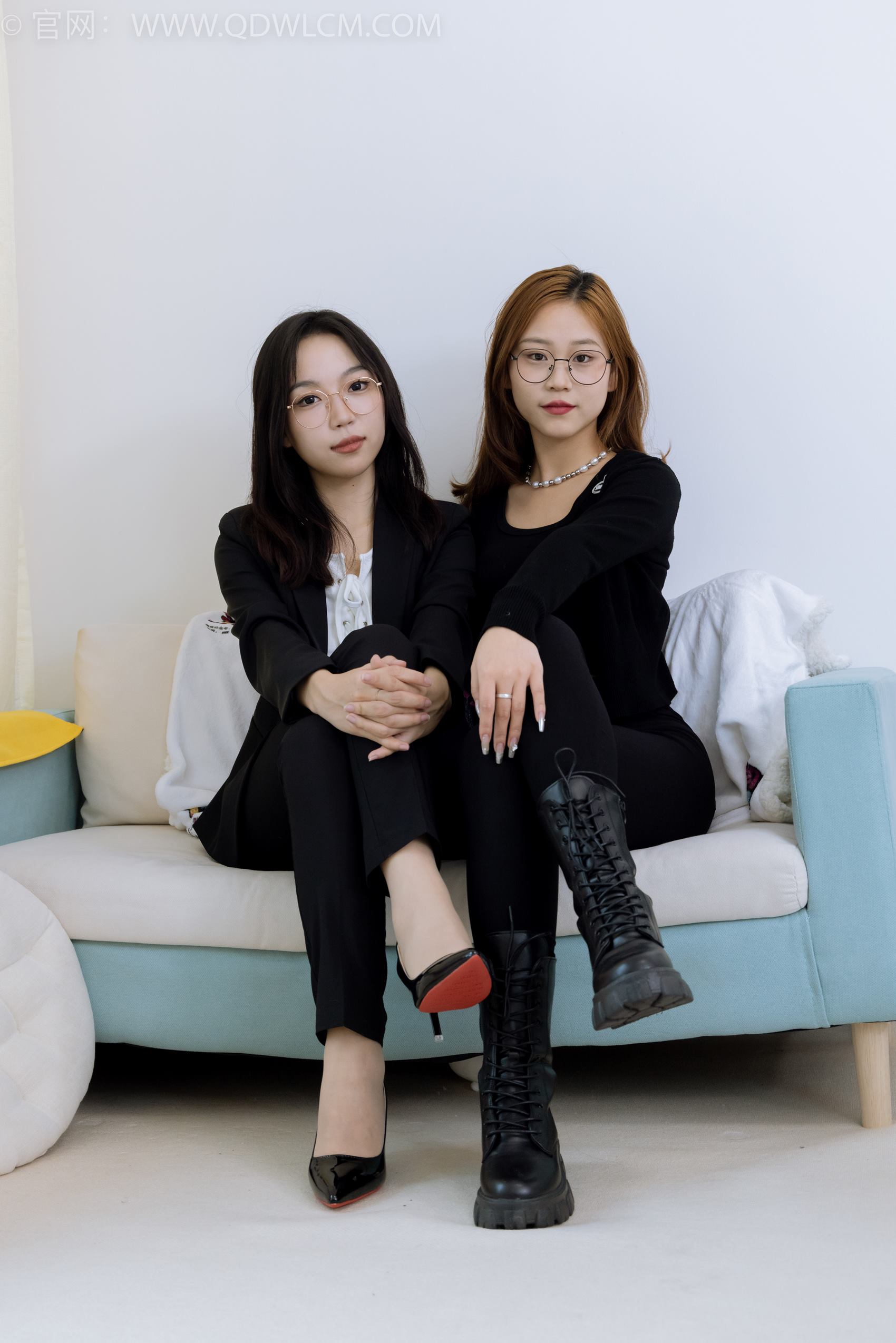 图片[15]-物恋传媒 NO.1901 纱纱&桃桃-马丁靴、高跟鞋、肉丝、裸足[170P] – 速更版-美库