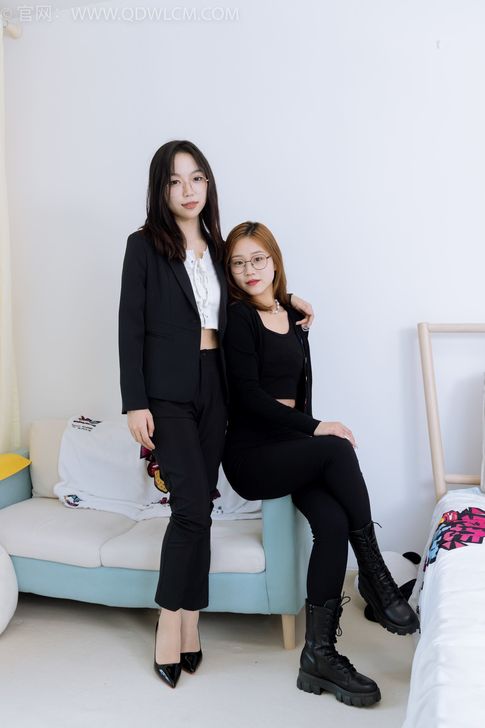 图片[26]-物恋传媒 NO.1901 纱纱&桃桃-马丁靴、高跟鞋、肉丝、裸足[170P] – 速更版-美库