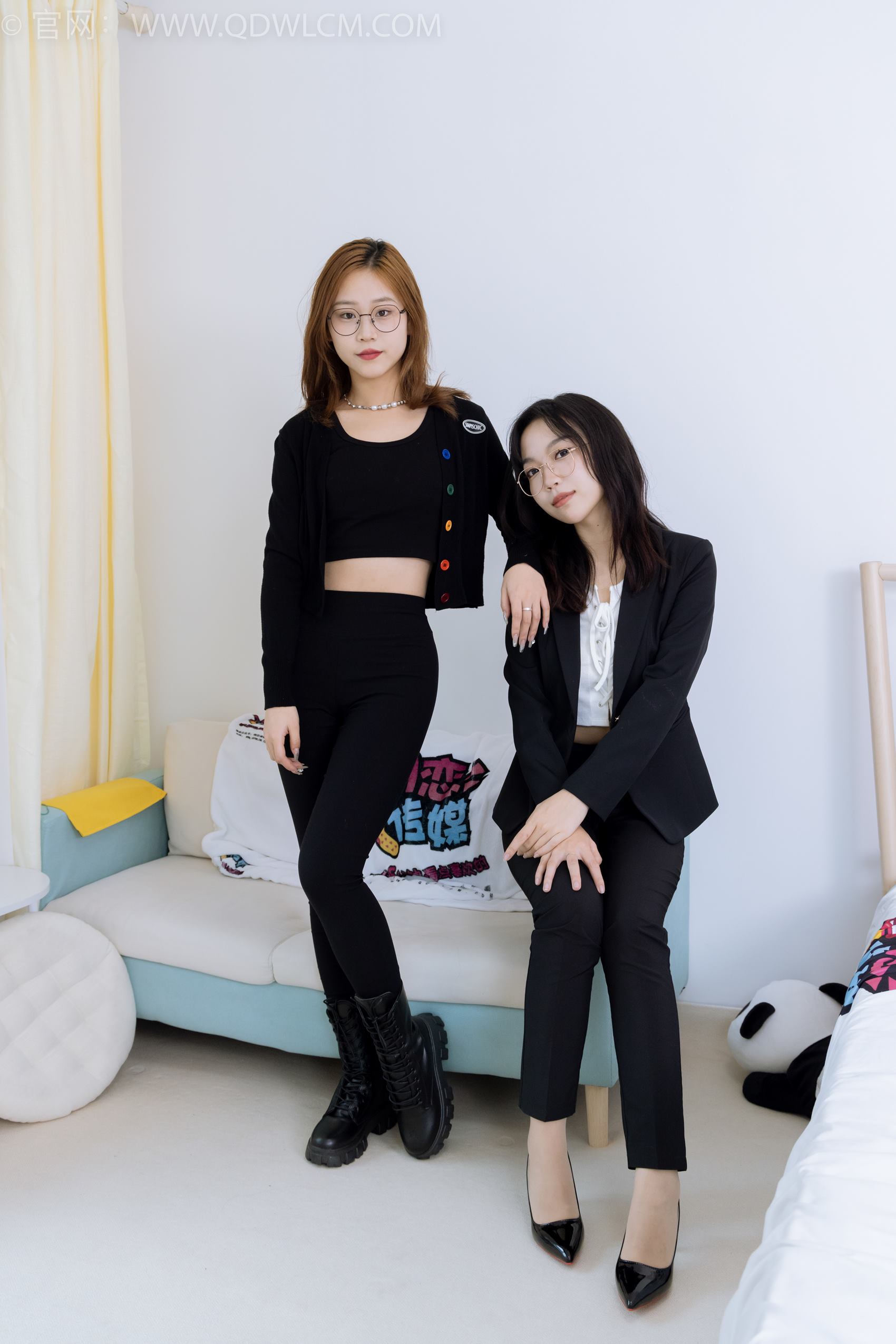 图片[29]-物恋传媒 NO.1901 纱纱&桃桃-马丁靴、高跟鞋、肉丝、裸足[170P] – 速更版-美库