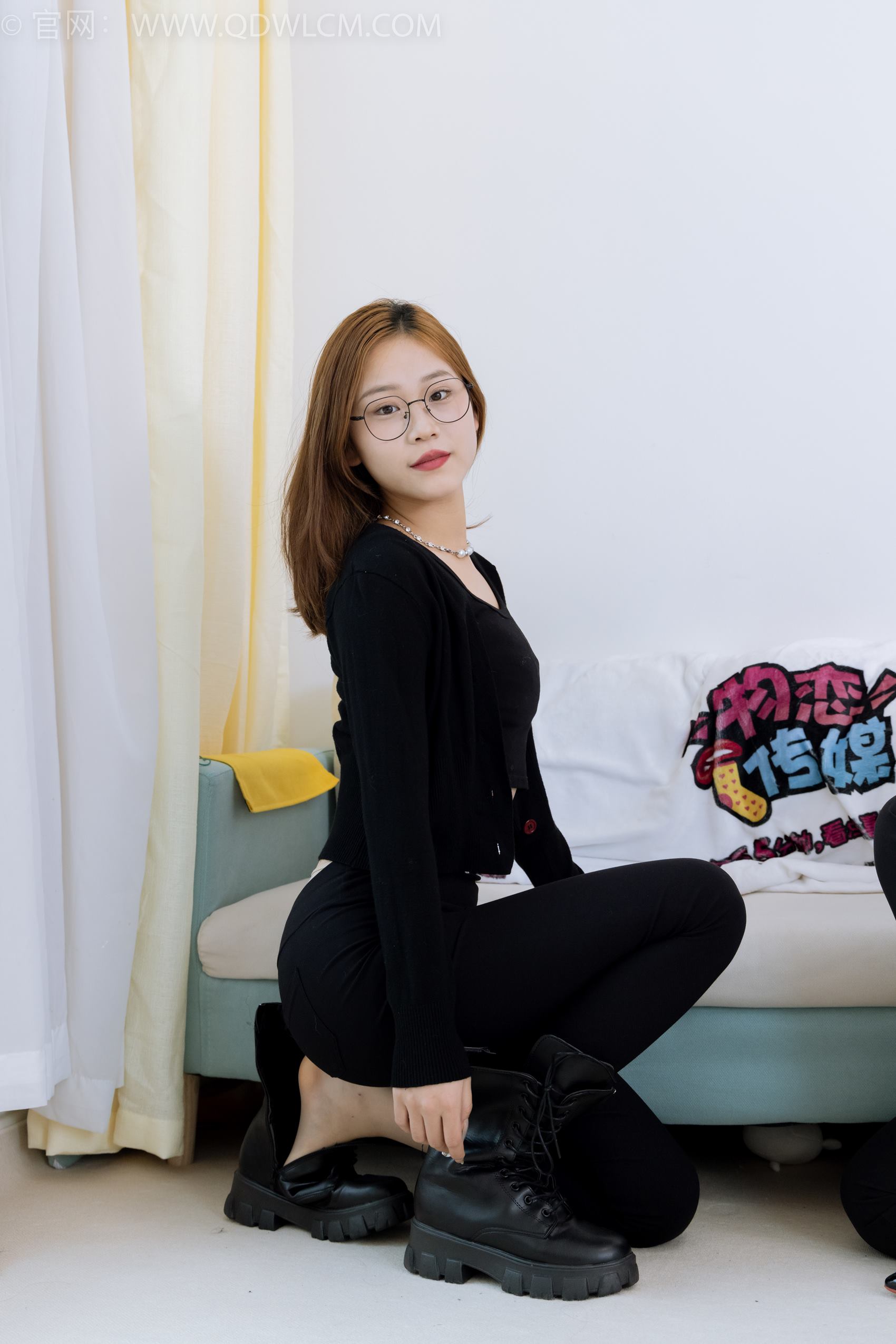 图片[52]-物恋传媒 NO.1901 纱纱&桃桃-马丁靴、高跟鞋、肉丝、裸足[170P] – 速更版-美库