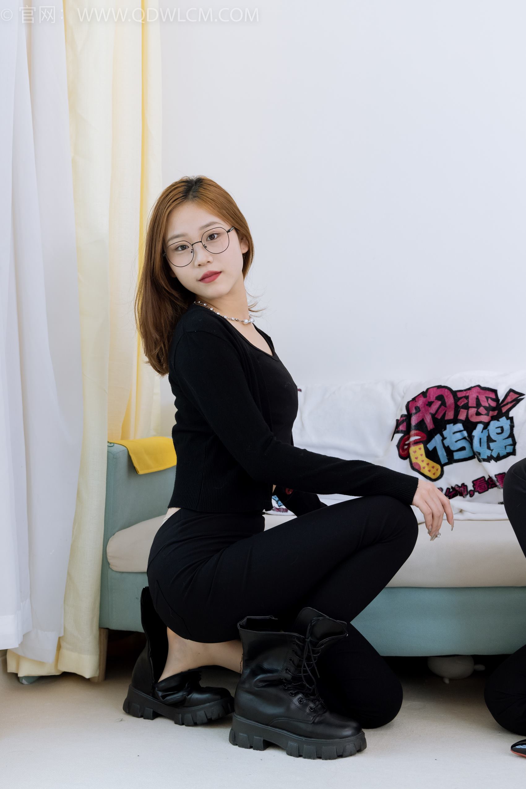 图片[53]-物恋传媒 NO.1901 纱纱&桃桃-马丁靴、高跟鞋、肉丝、裸足[170P] – 速更版-美库