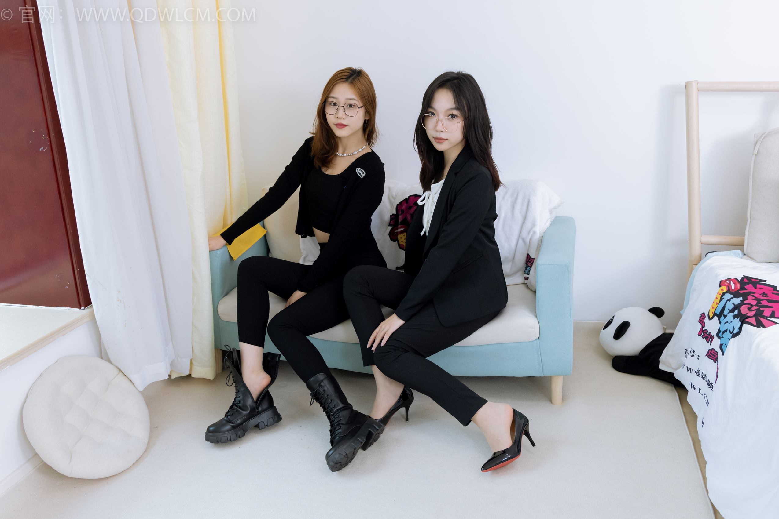 图片[59]-物恋传媒 NO.1901 纱纱&桃桃-马丁靴、高跟鞋、肉丝、裸足[170P] – 速更版-美库