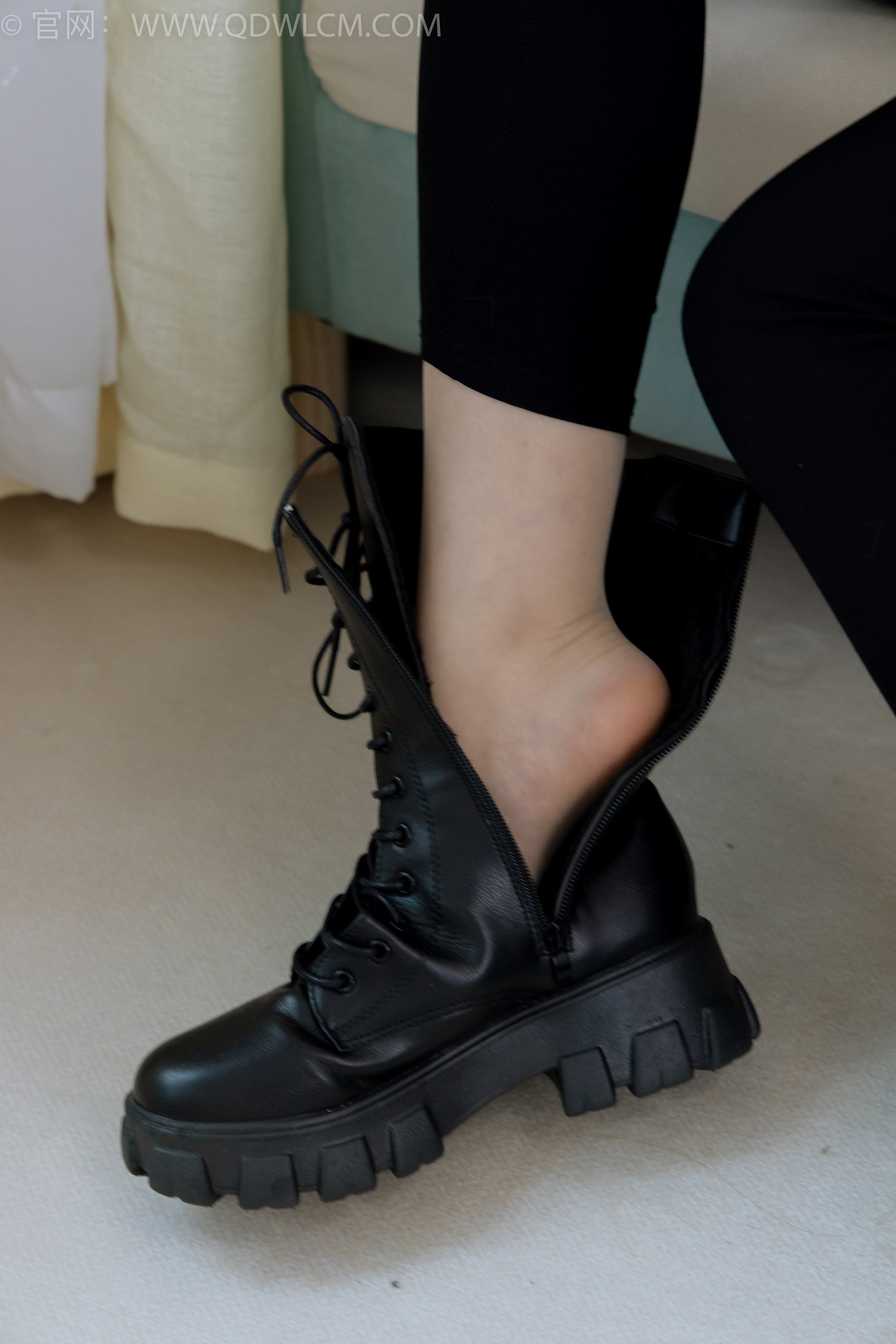 图片[60]-物恋传媒 NO.1901 纱纱&桃桃-马丁靴、高跟鞋、肉丝、裸足[170P] – 速更版-美库