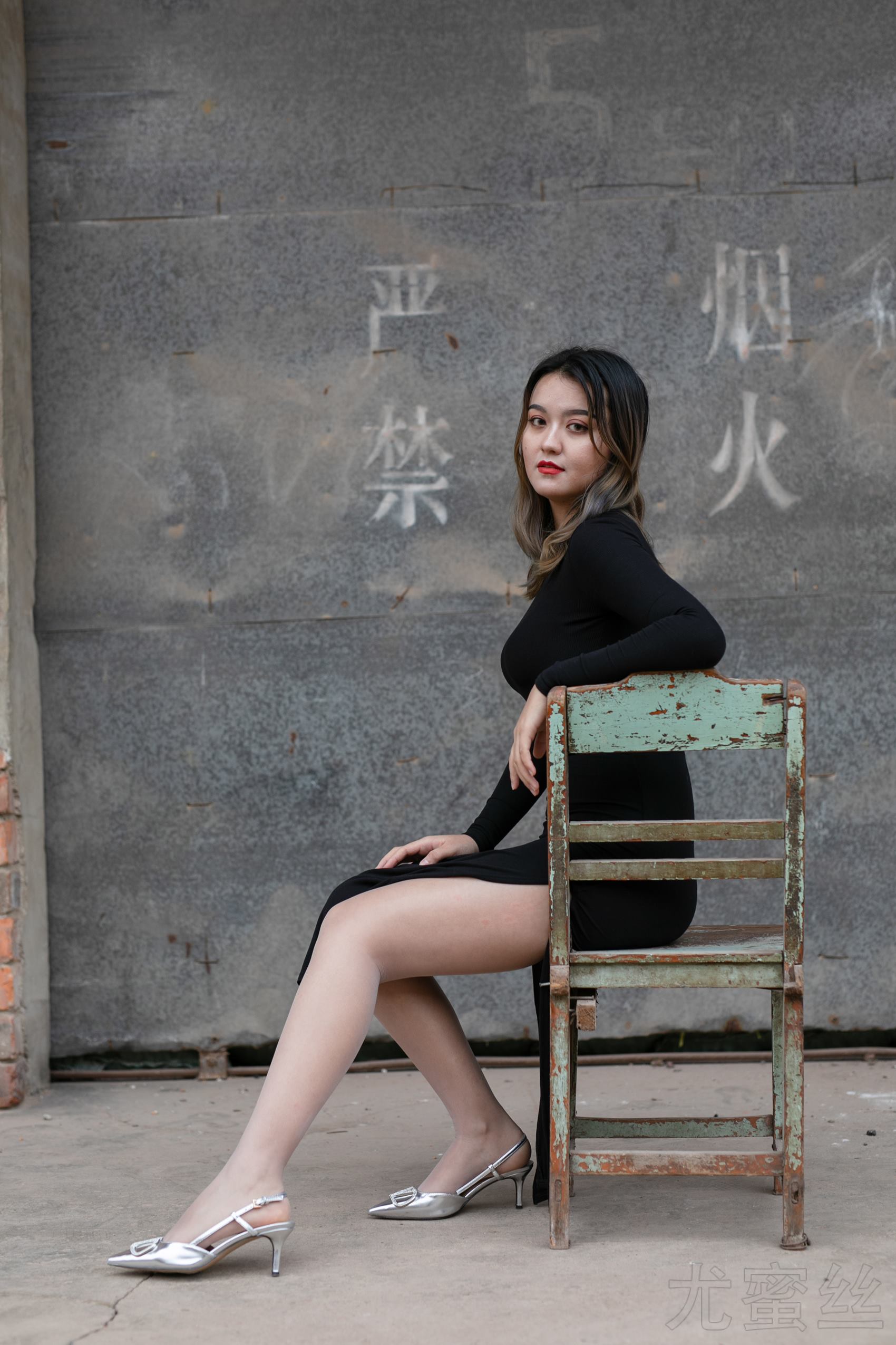 图片[42]-尤蜜丝 穿搭推广展示图集 记忆中的老宅[54P] – 速更版-美库