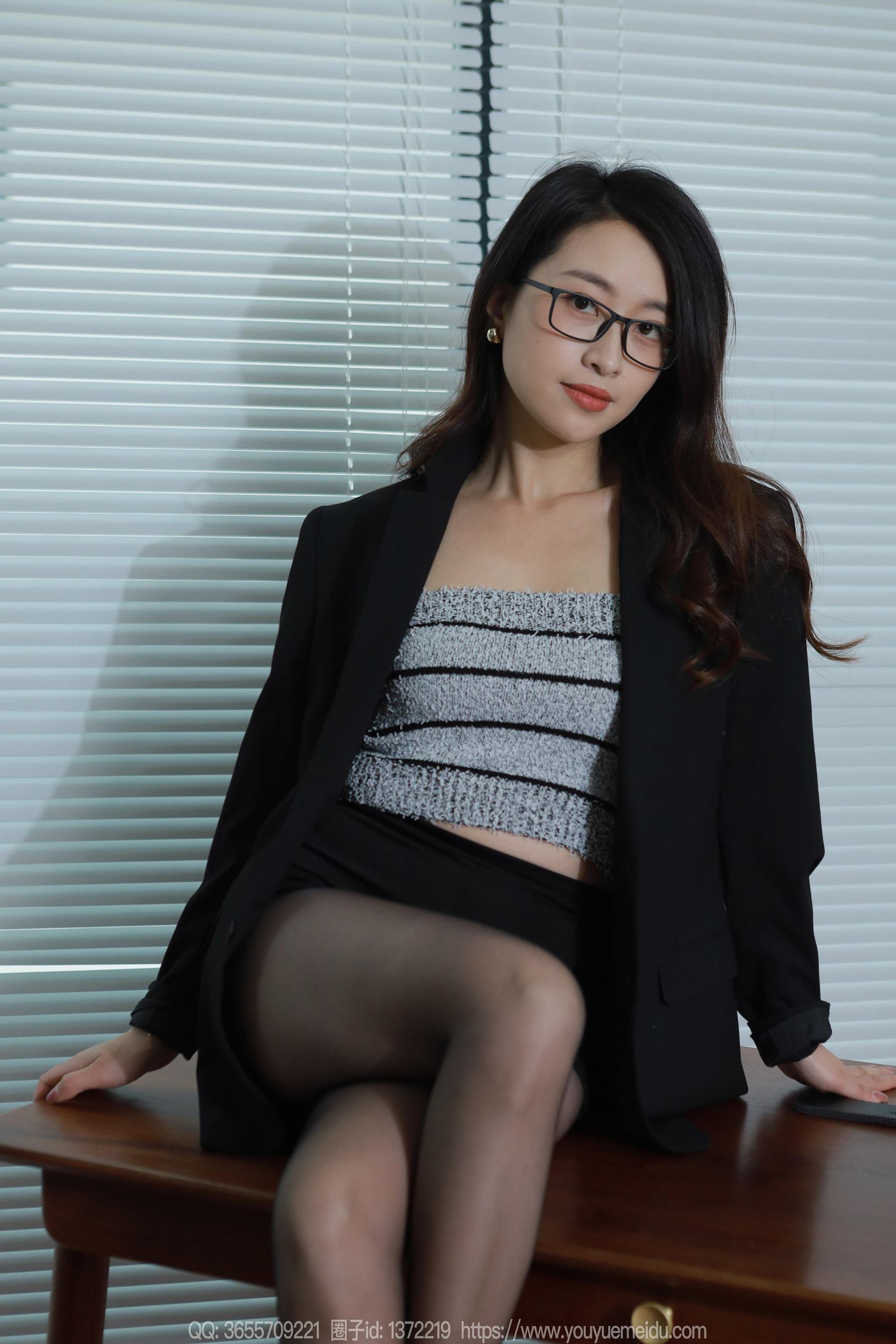 图片[52]-[IESS异思趣向] 2024.03.04 丝享家1678：小婕《眼镜OL（下）》[120P] – 速更版-美库