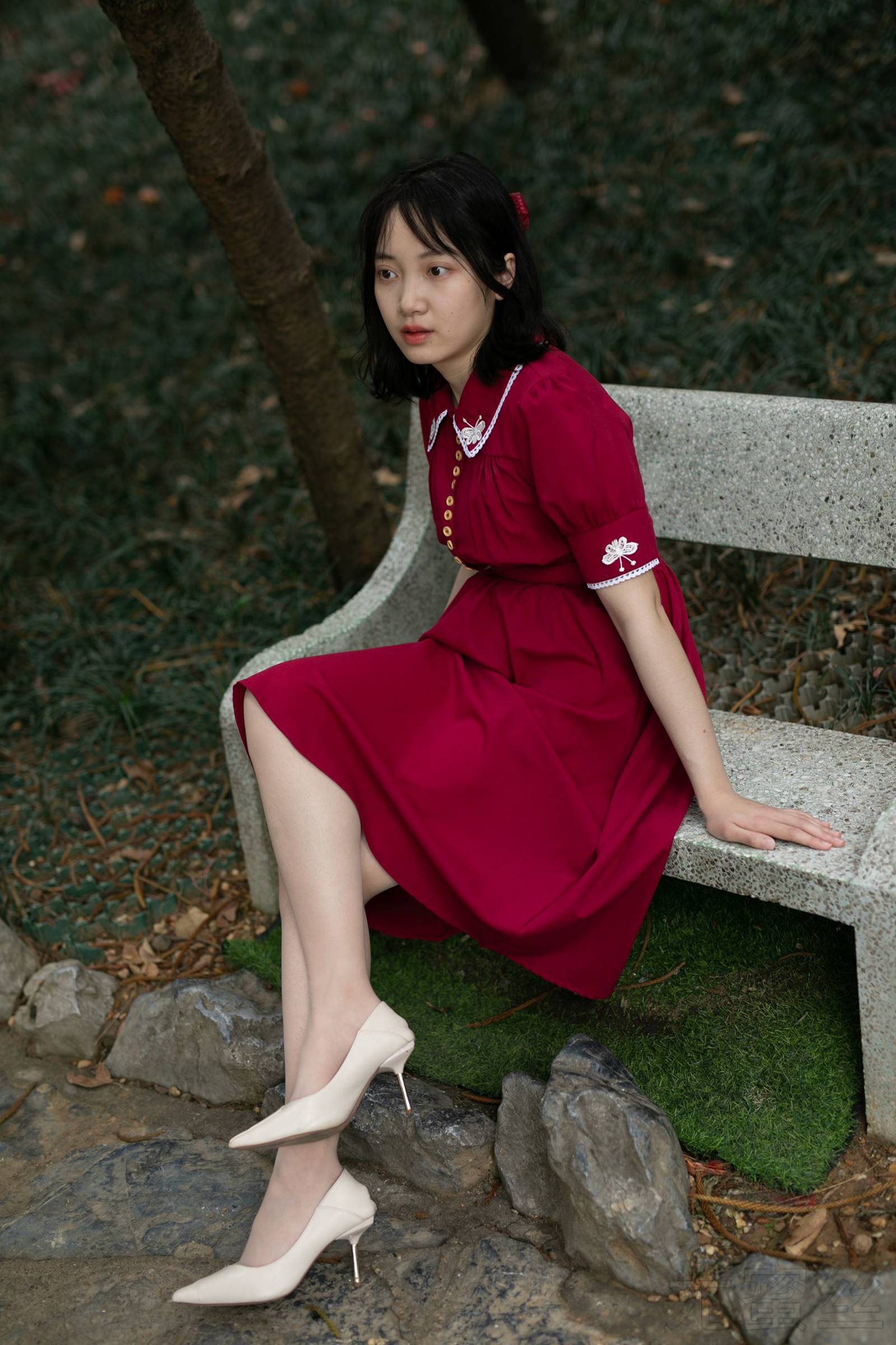 图片[25]-尤蜜丝 穿搭推广展示图集 红裙森林[55P] – 速更版-美库