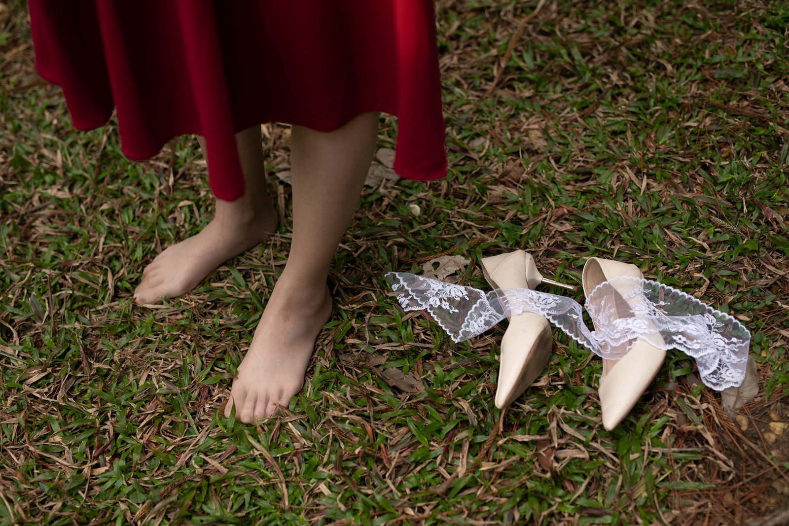 图片[53]-尤蜜丝 穿搭推广展示图集 红裙森林[55P] – 速更版-美库