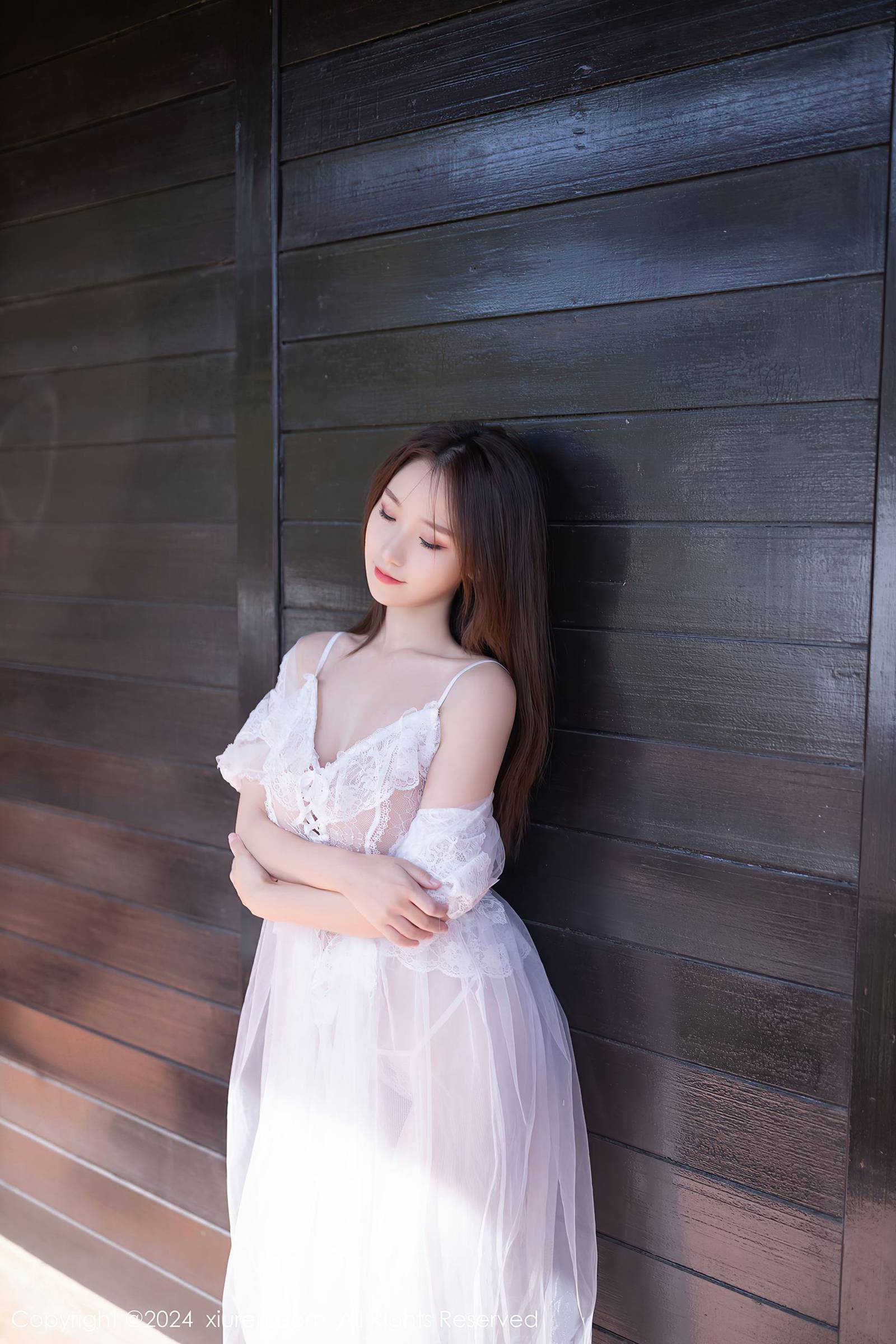 图片[26]-[Xiuren秀人网]2024.03.27 NO.8302 杏子Yada 沐浴阳光 [35+1P] – 速更版-美库