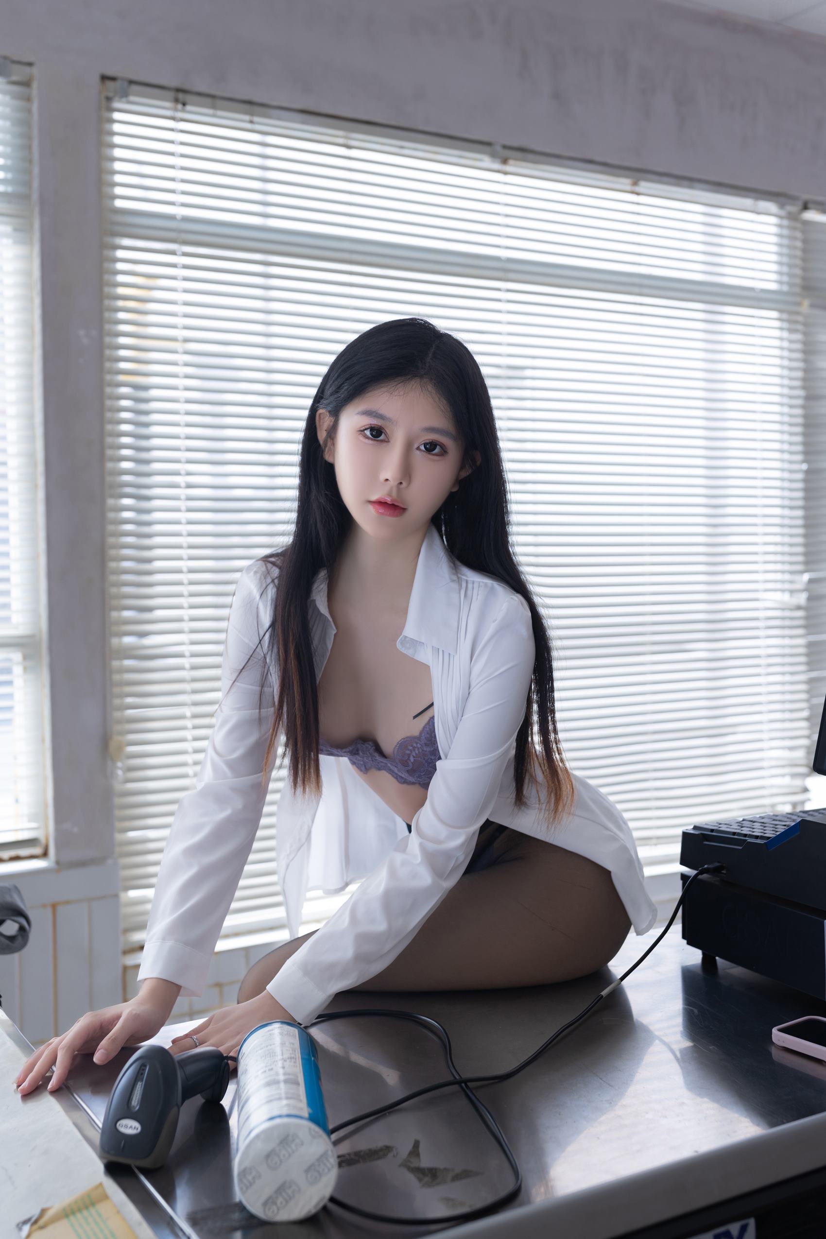 图片[42]-秀人内购@谢小蒽(幼幼)-内部私购《便利店新星》[63P] – 速更版-美库