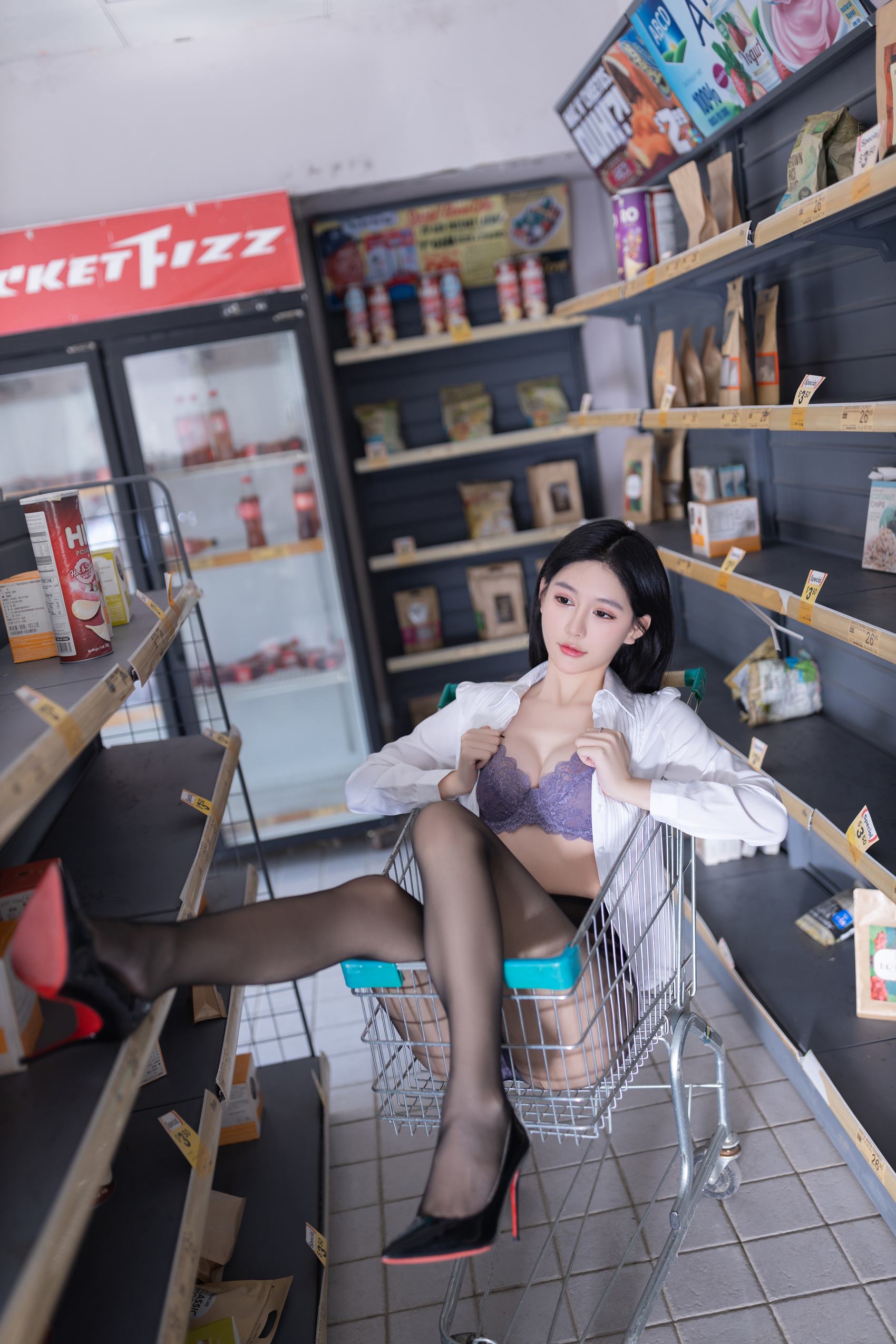 图片[44]-秀人内购@谢小蒽(幼幼)-内部私购《便利店新星》[63P] – 速更版-美库