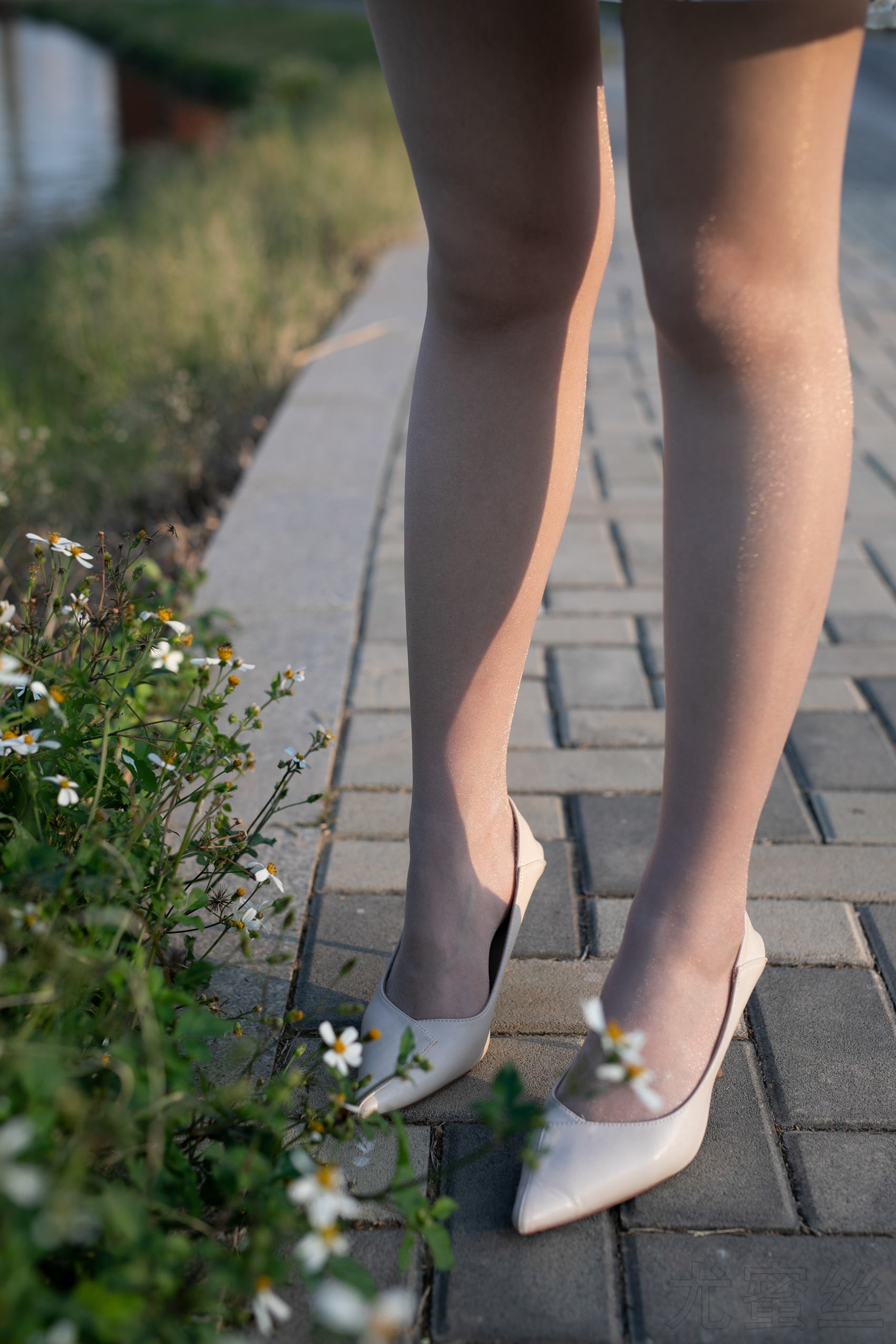 图片[17]-尤蜜丝  穿搭推广展示图集 青春的气息 [60P] – 速更版-美库