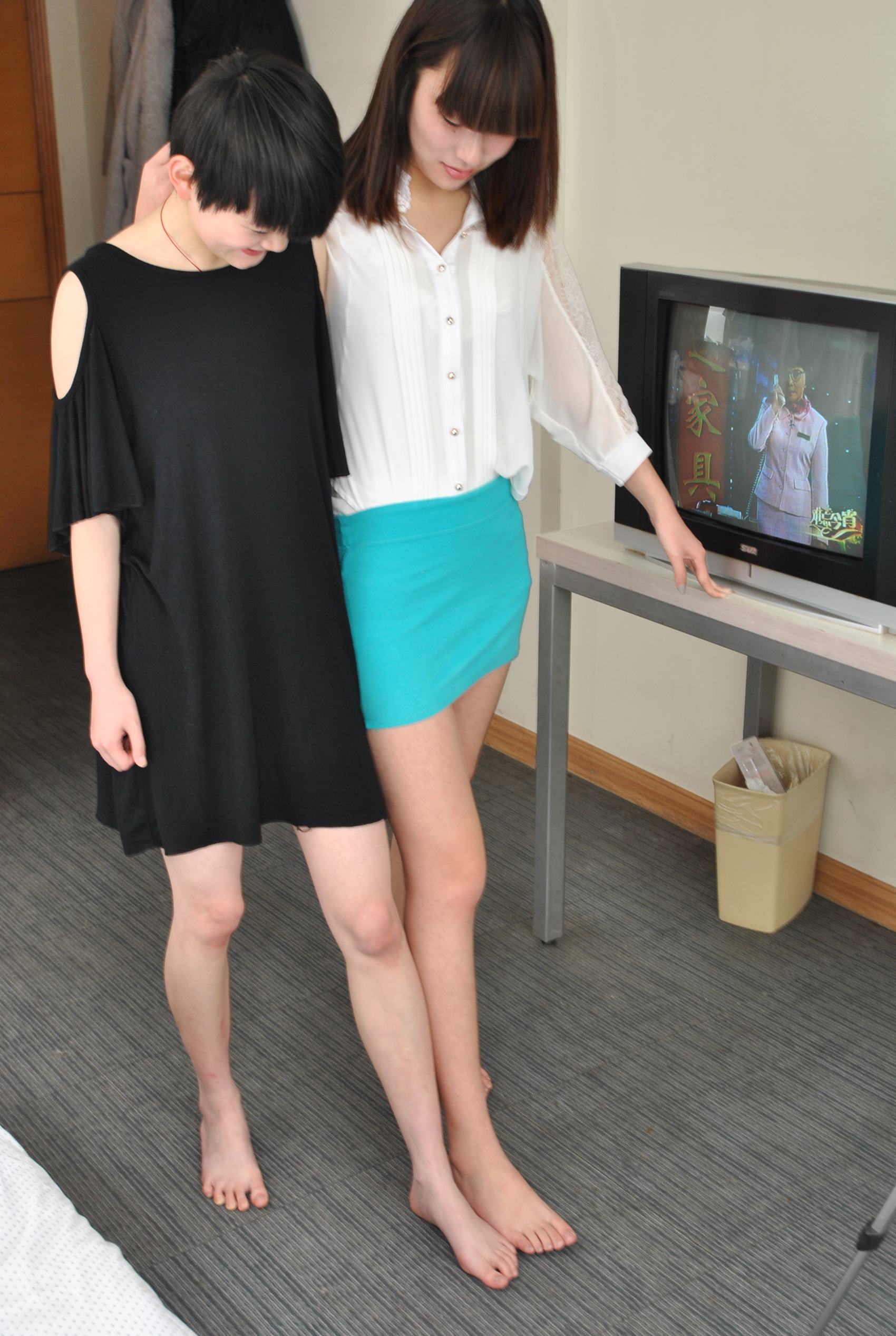 图片[18]-自由摄影 No.139 比比看，看谁的脚漂亮 [52P] – 速更版-美库