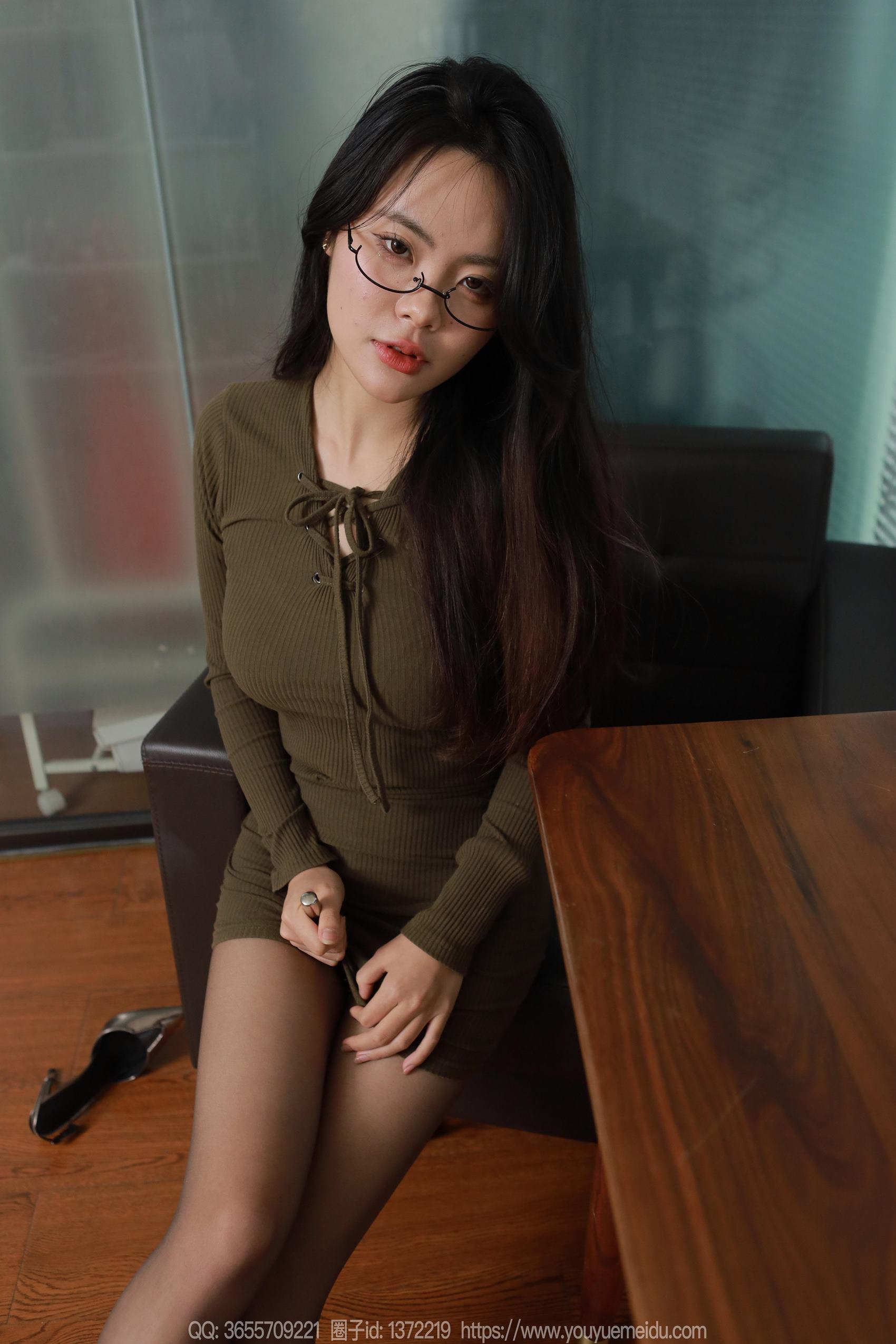 图片[15]-[IESS异思趣向] 2024.03.06 丝享家1682：兔兔《眼镜包臀裙（上）》[39P] – 速更版-美库