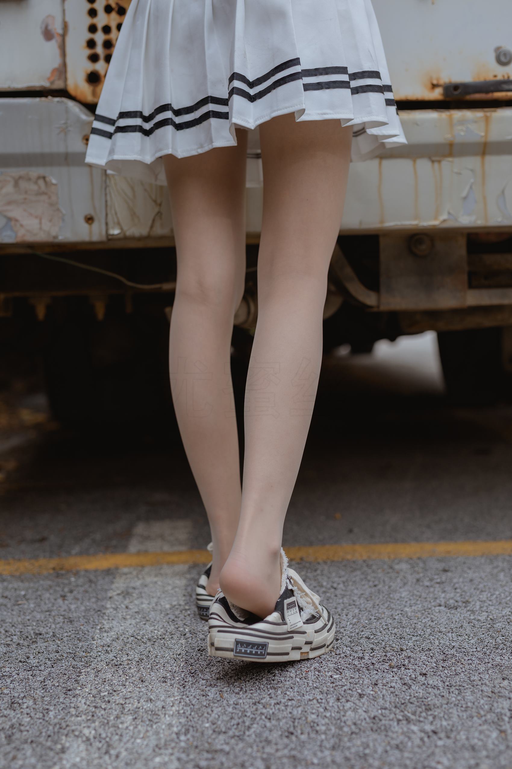 图片[23]-尤蜜丝 穿搭推广展示图集 绝对领域[51P] – 速更版-美库