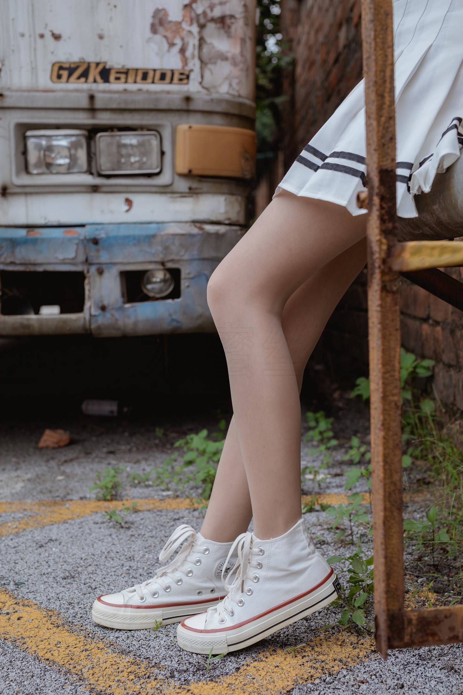 图片[33]-尤蜜丝 穿搭推广展示图集 绝对领域[51P] – 速更版-美库