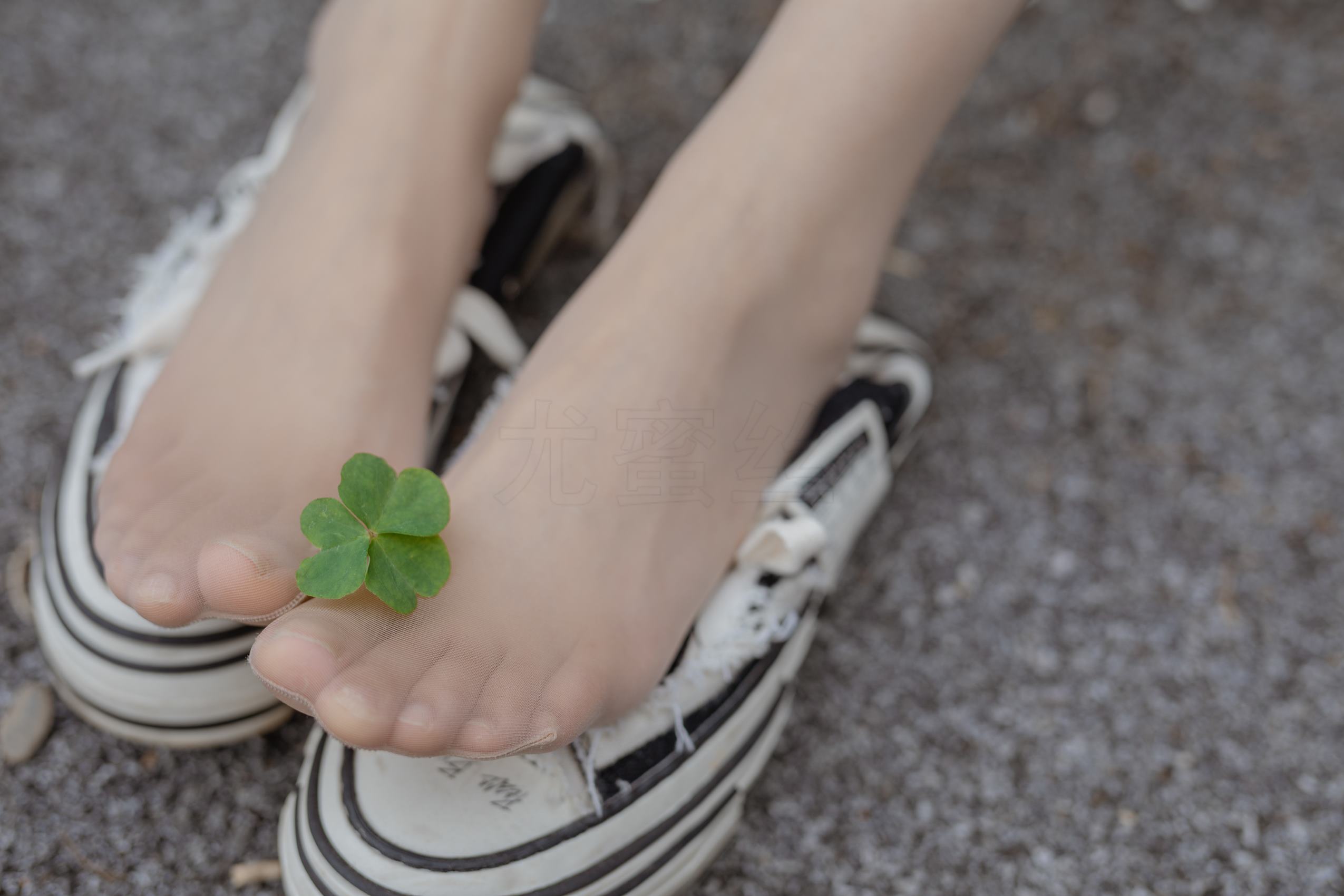 图片[46]-尤蜜丝 穿搭推广展示图集 绝对领域[51P] – 速更版-美库