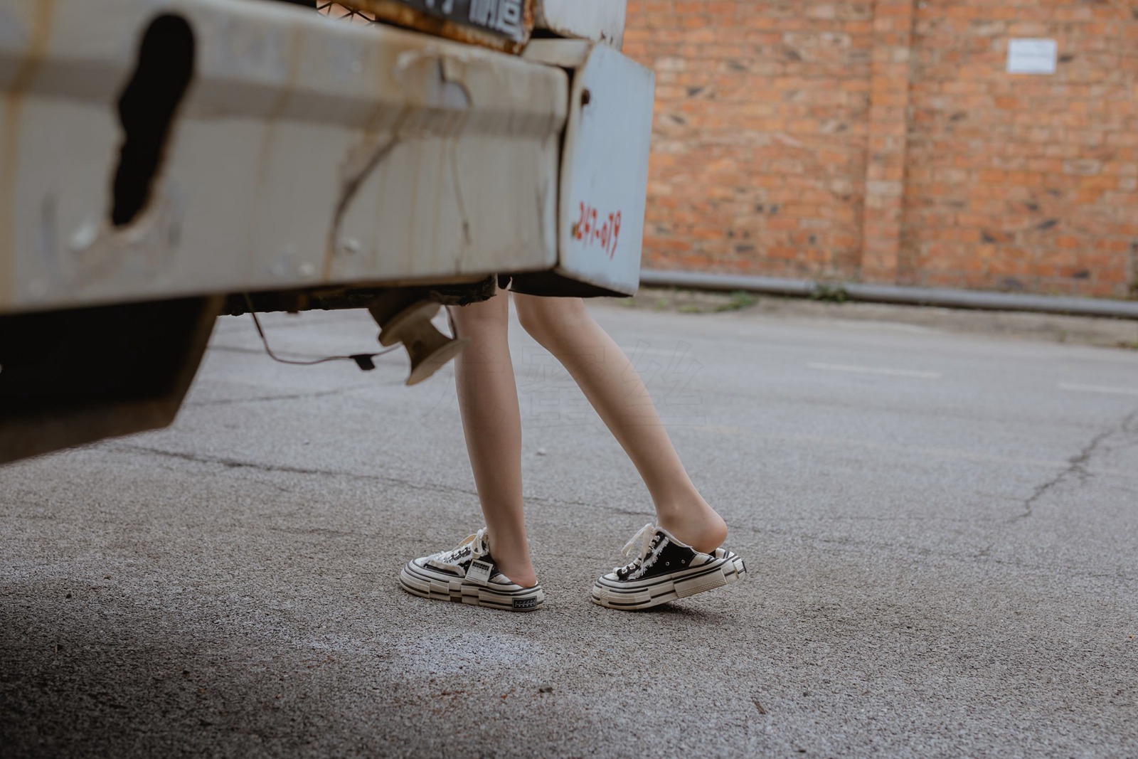 图片[47]-尤蜜丝 穿搭推广展示图集 绝对领域[51P] – 速更版-美库