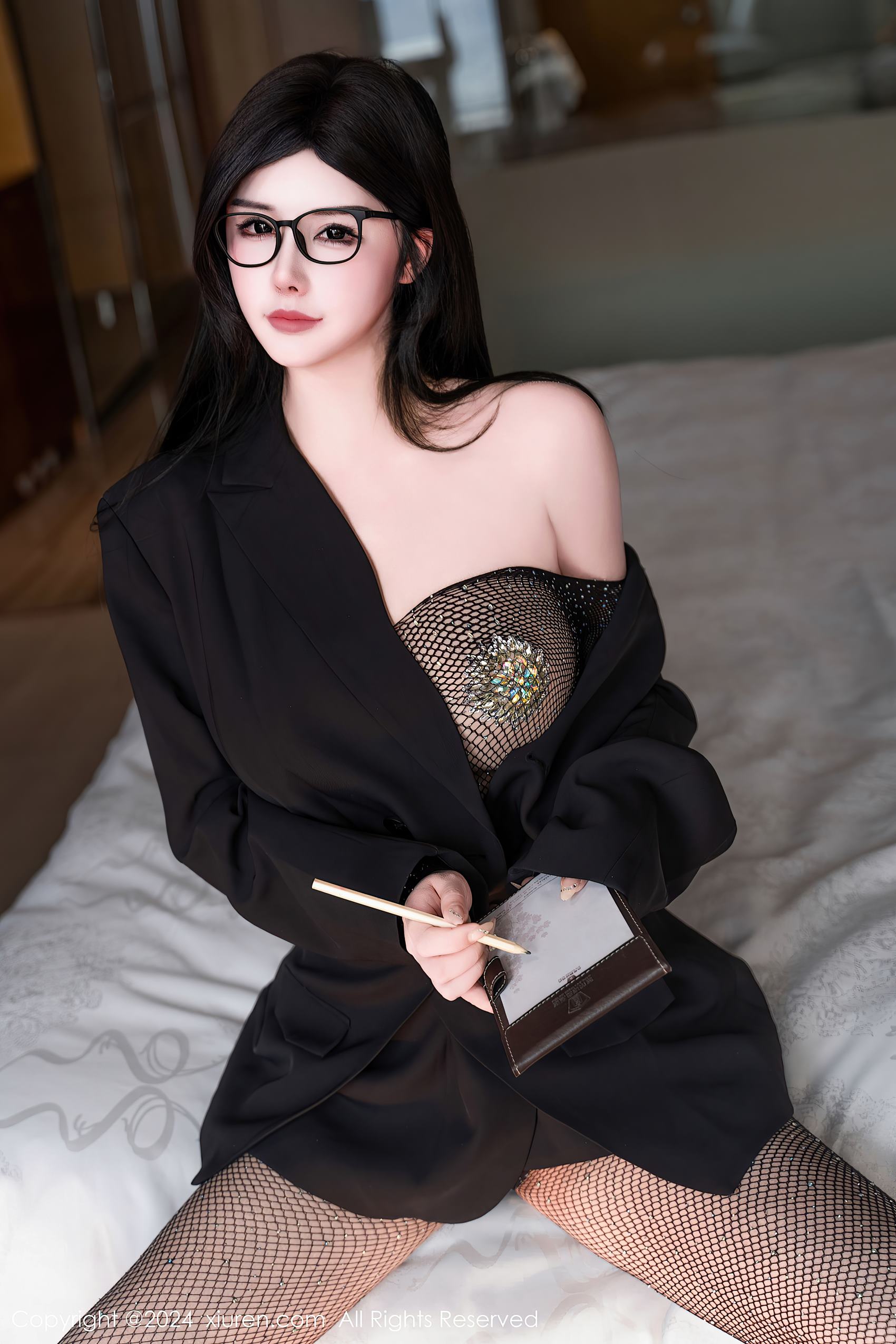 图片[16]-[Xiuren秀人网]2024.04.02 NO.8328 陈芊儿 闪闪亮的 [17+1P] – 速更版-美库