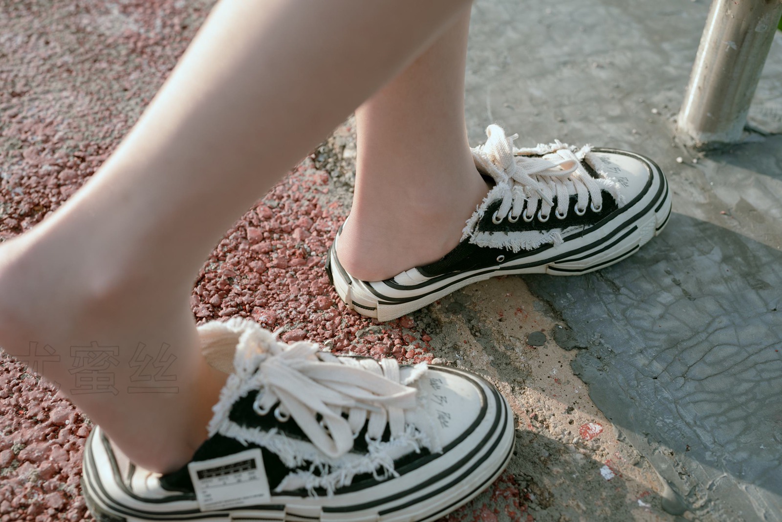 图片[28]-尤蜜丝  穿搭推广展示图集 清晨初恋 [110P] – 速更版-美库