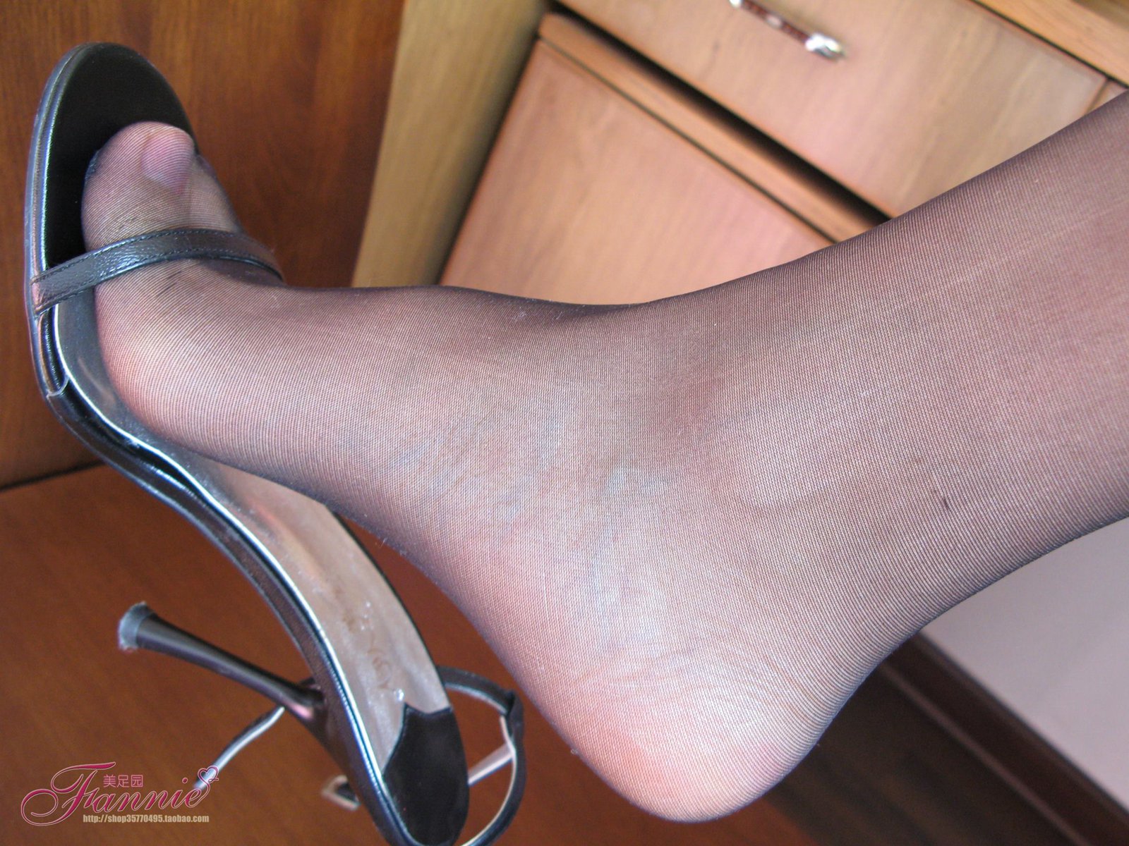 图片[38]-Fannie芬妮每足园 No.420 丝滑飘逸 暗香盈动2[41P] – 速更版-美库