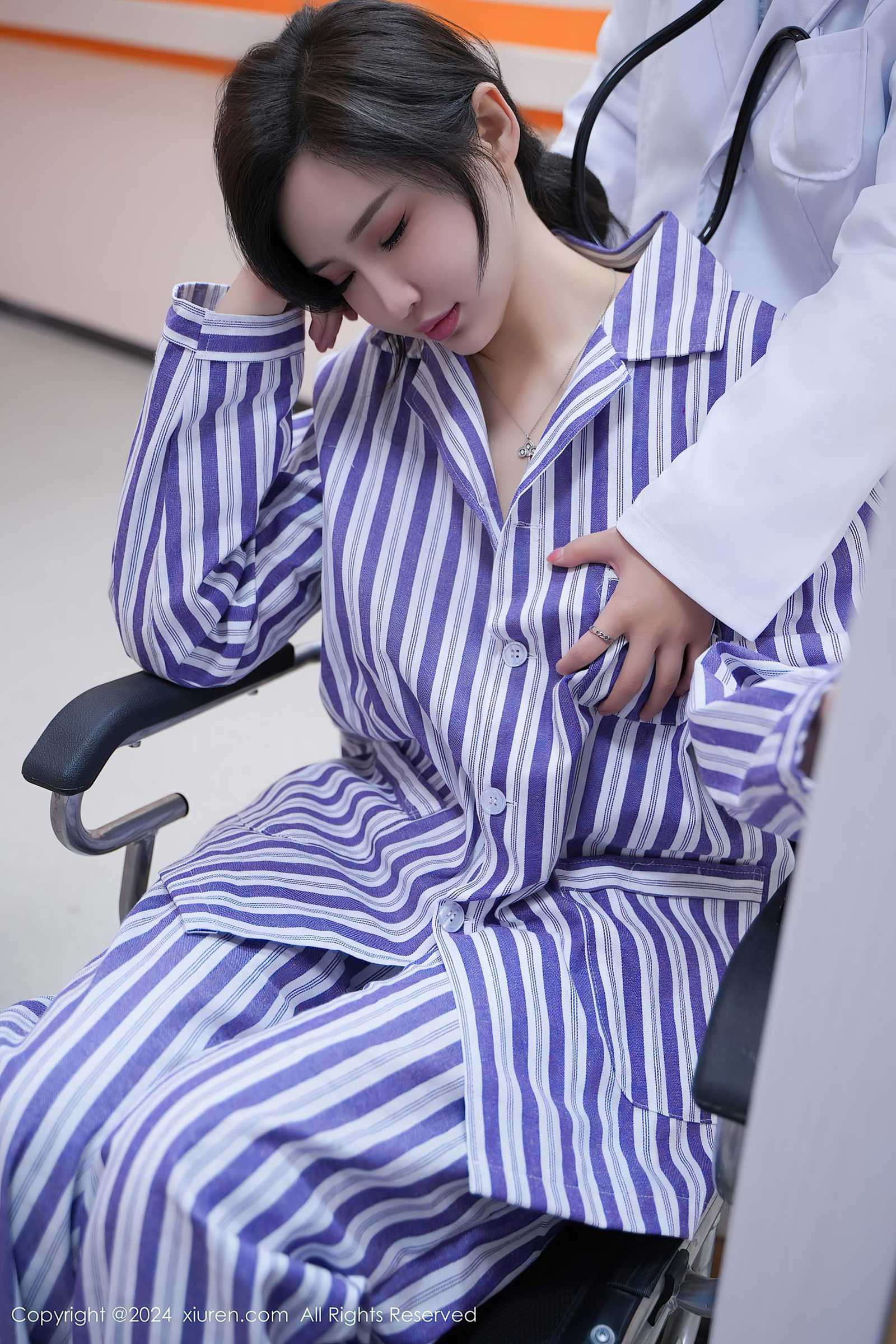 [Xiuren秀人网]2024.04.07 NO.8346 Carol周妍希X 美女病号 [24+1P] - 速更版-艺库
