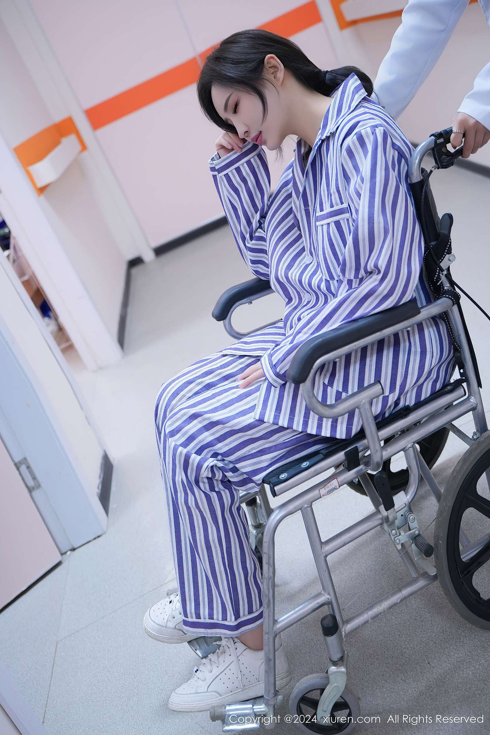 图片[11]-[Xiuren秀人网]2024.04.07 NO.8346 Carol周妍希X 美女病号 [24+1P] – 速更版-美库