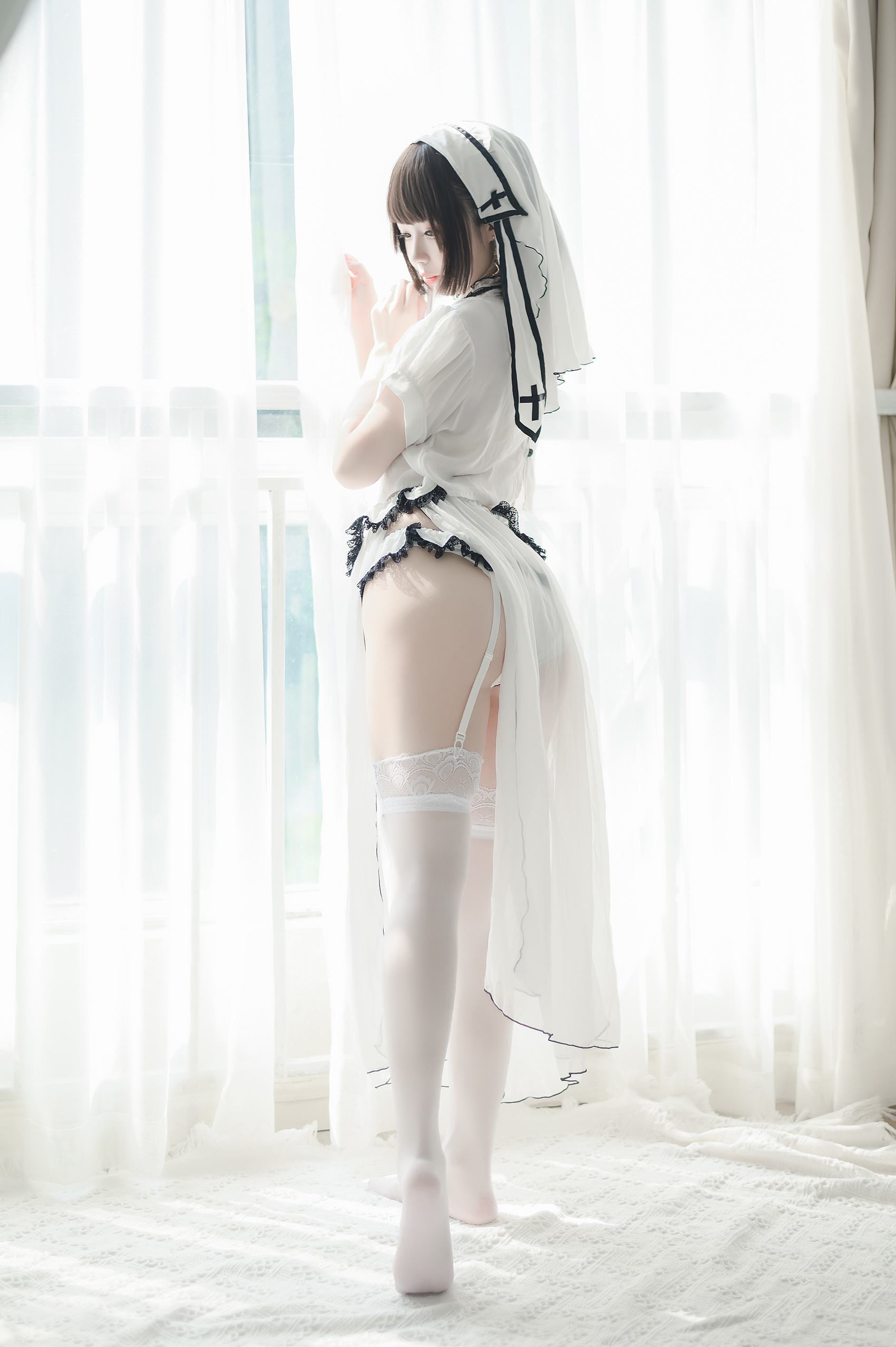 图片[22]-十万珍吱伏特 – 修女[37P] – 速更版-美库