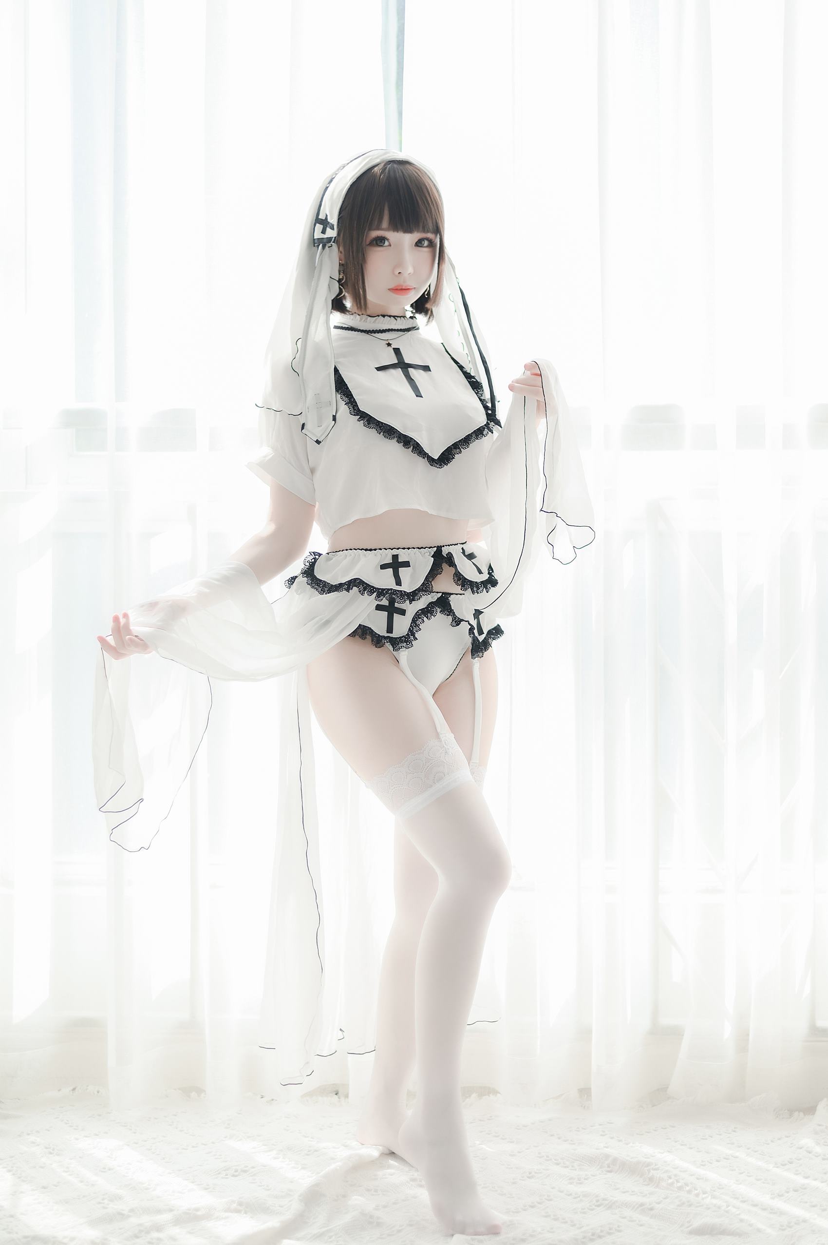 图片[34]-十万珍吱伏特 – 修女[37P] – 速更版-美库