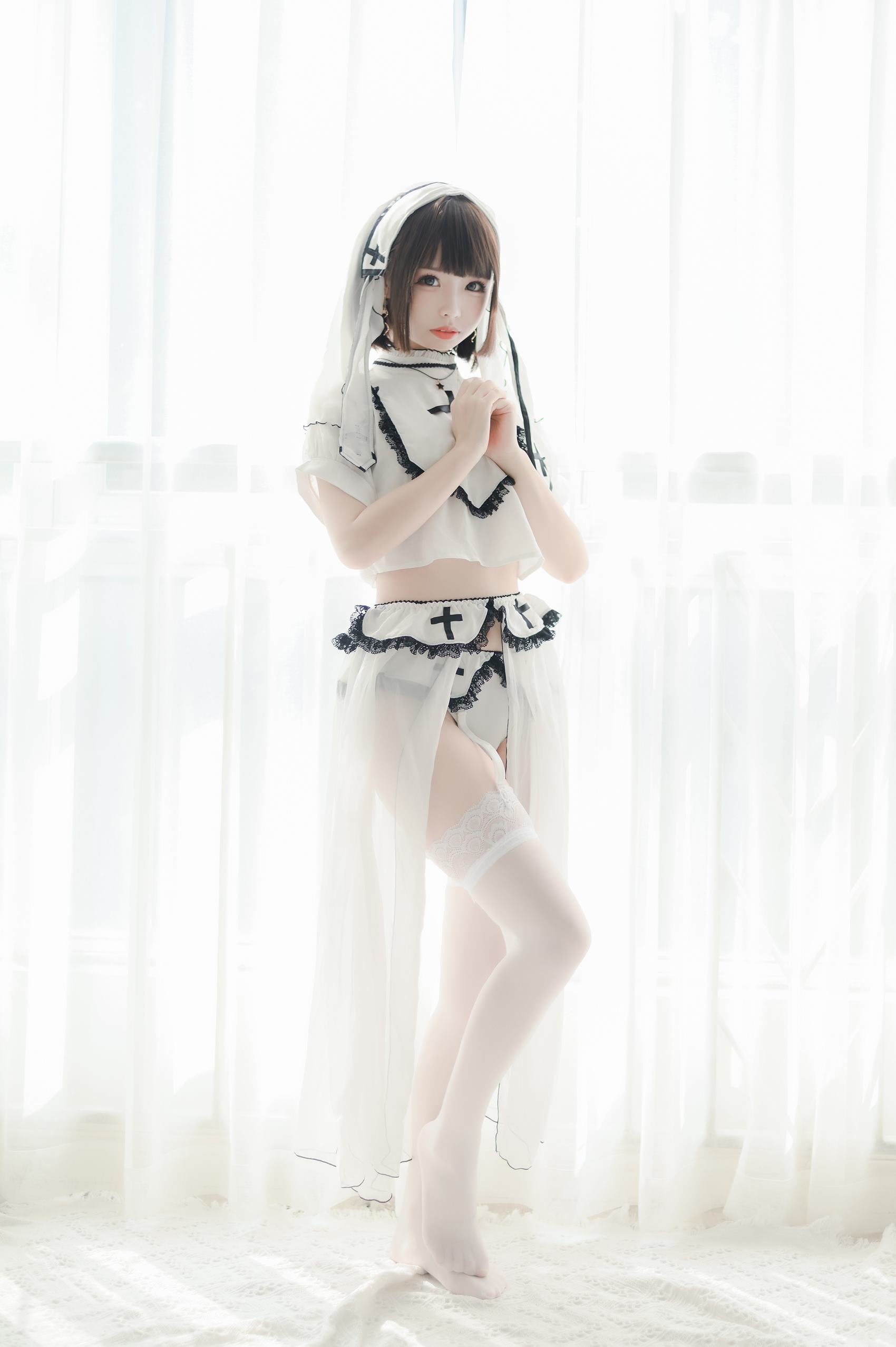 图片[35]-十万珍吱伏特 – 修女[37P] – 速更版-美库