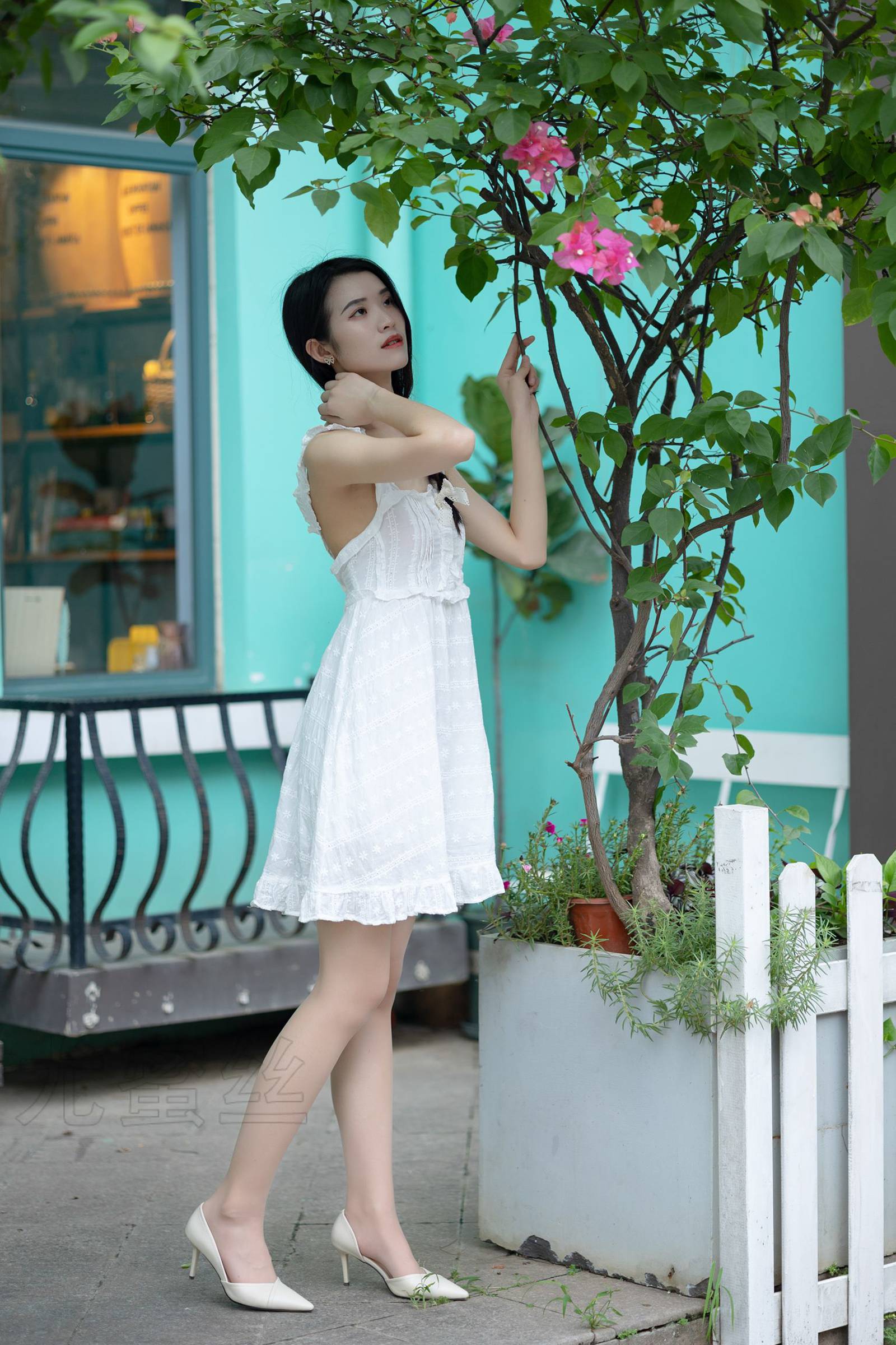 图片[24]-尤蜜丝 穿搭推广展示图集 白天使[37P] – 速更版-美库