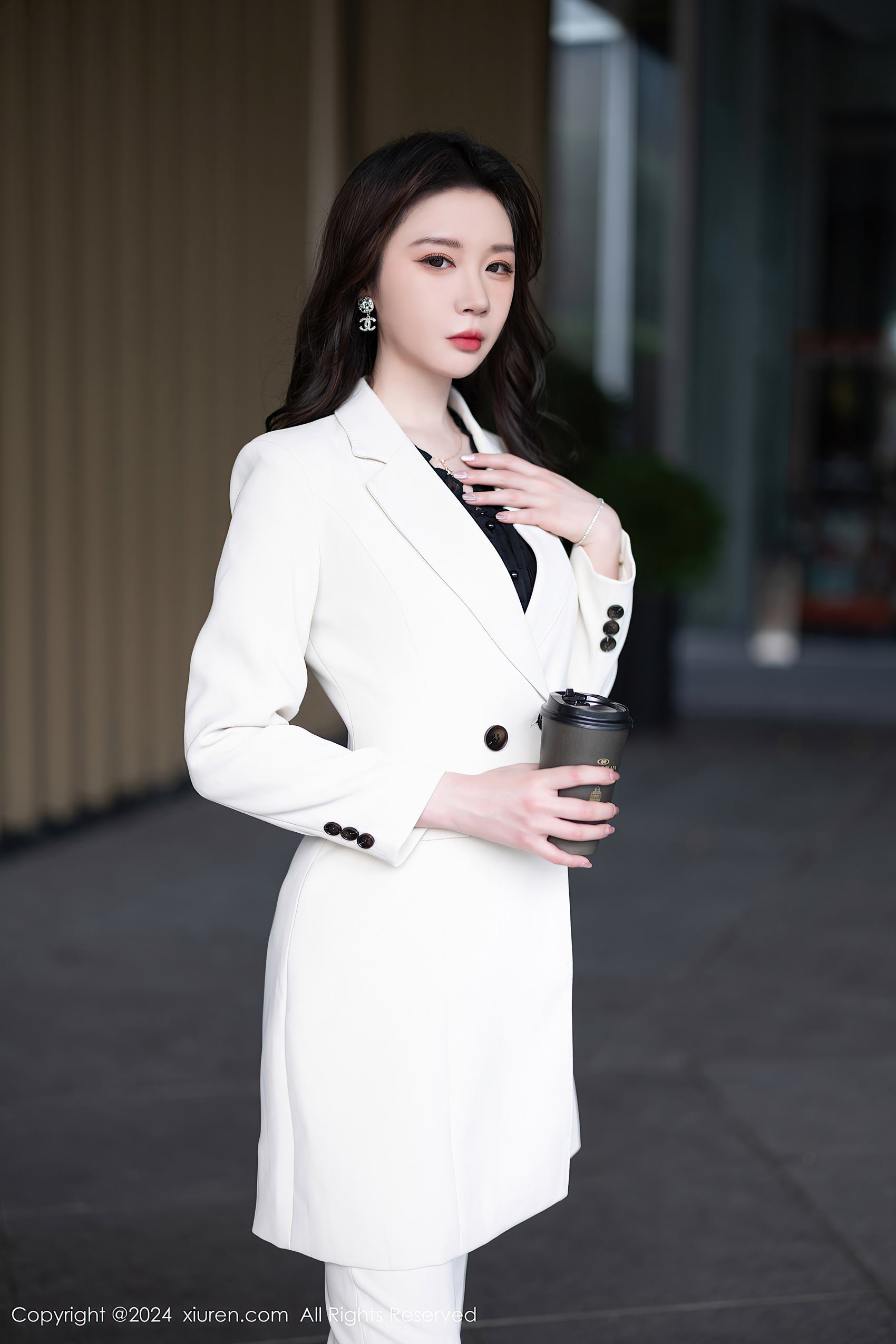 图片[37]-[Xiuren秀人网]2024.04.08 NO.8354 梦心玥[52+1P] – 速更版-美库