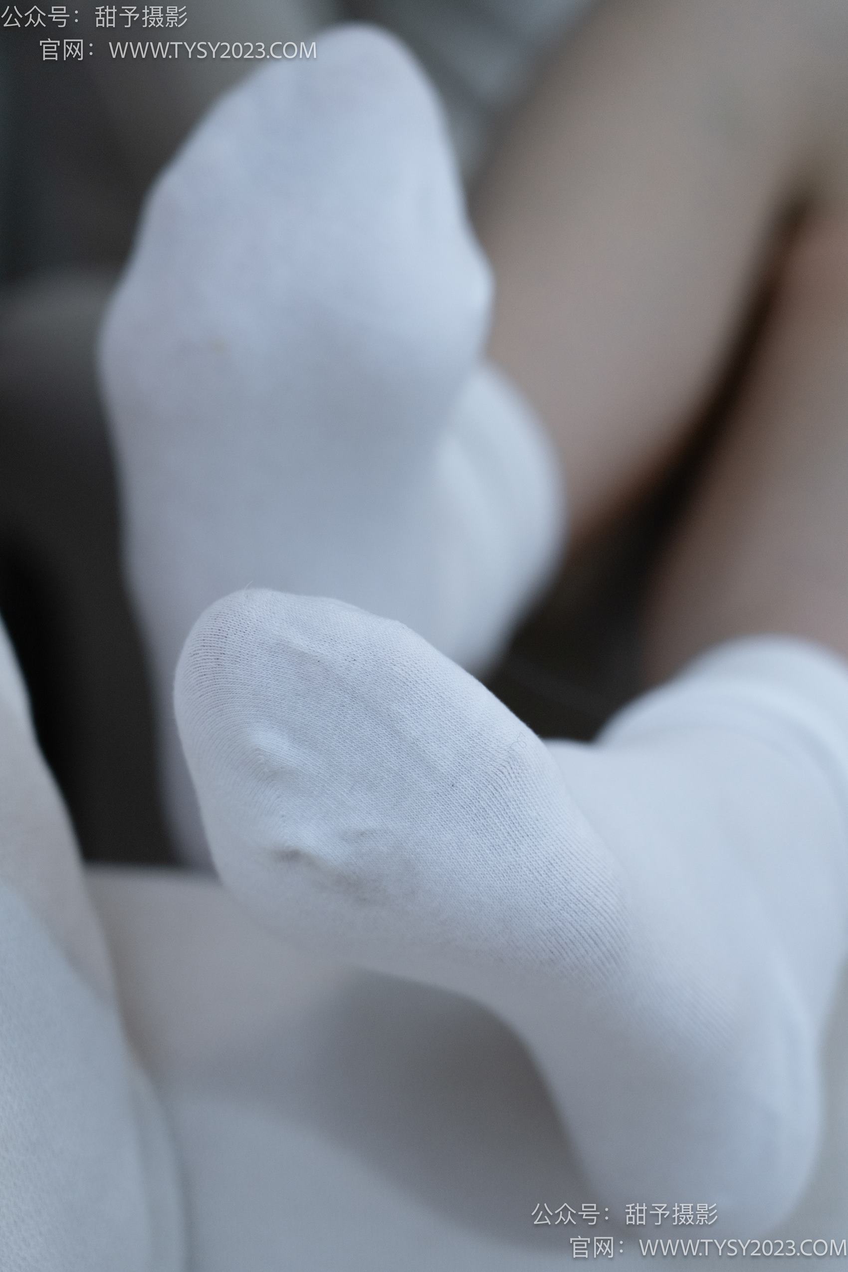 图片[42]-甜予摄影 NO.003 鱼鱼-皮鞋、白棉袜、裸足[123P] – 速更版-美库