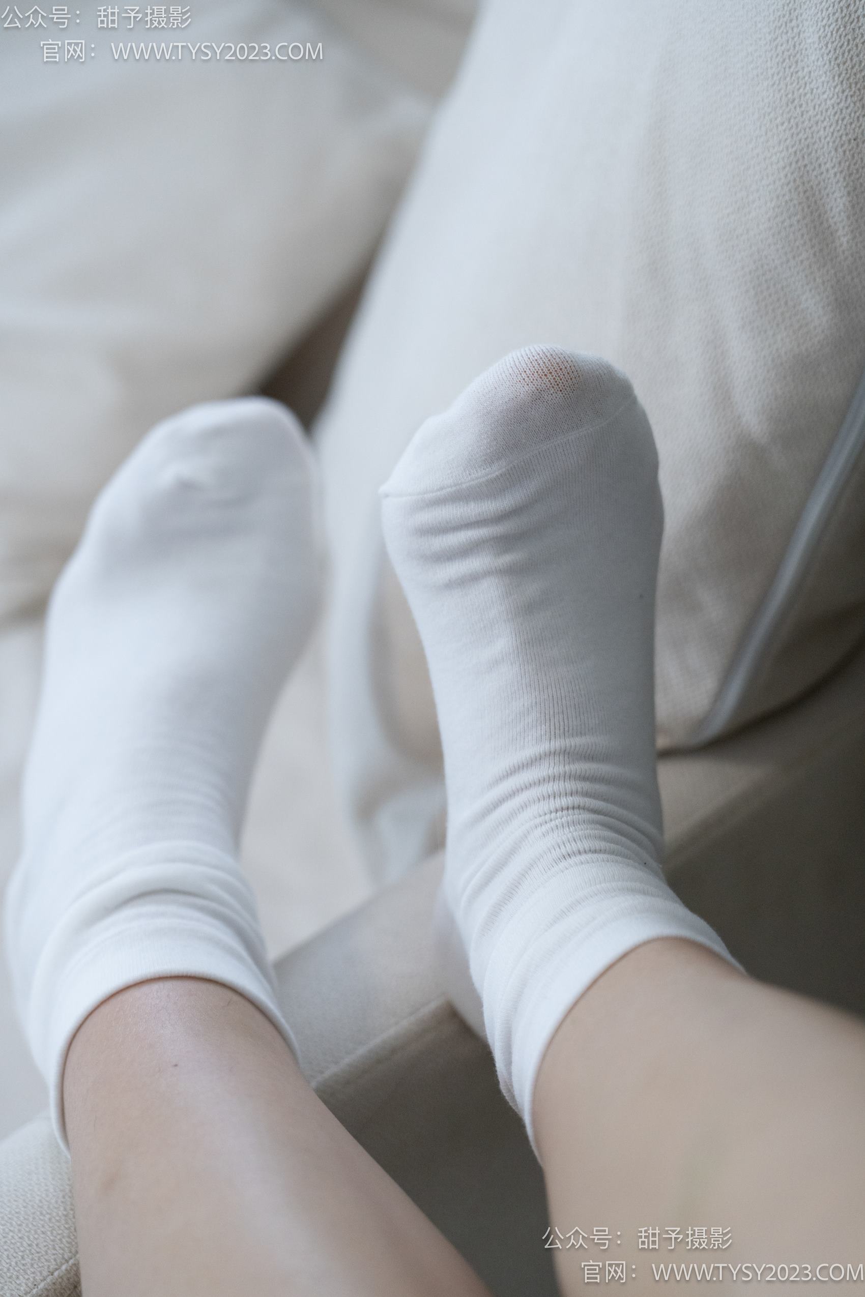 图片[51]-甜予摄影 NO.003 鱼鱼-皮鞋、白棉袜、裸足[123P] – 速更版-美库