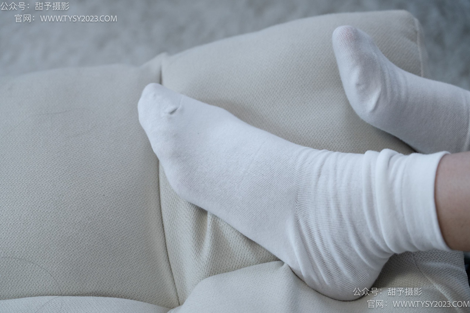 图片[82]-甜予摄影 NO.003 鱼鱼-皮鞋、白棉袜、裸足[123P] – 速更版-美库
