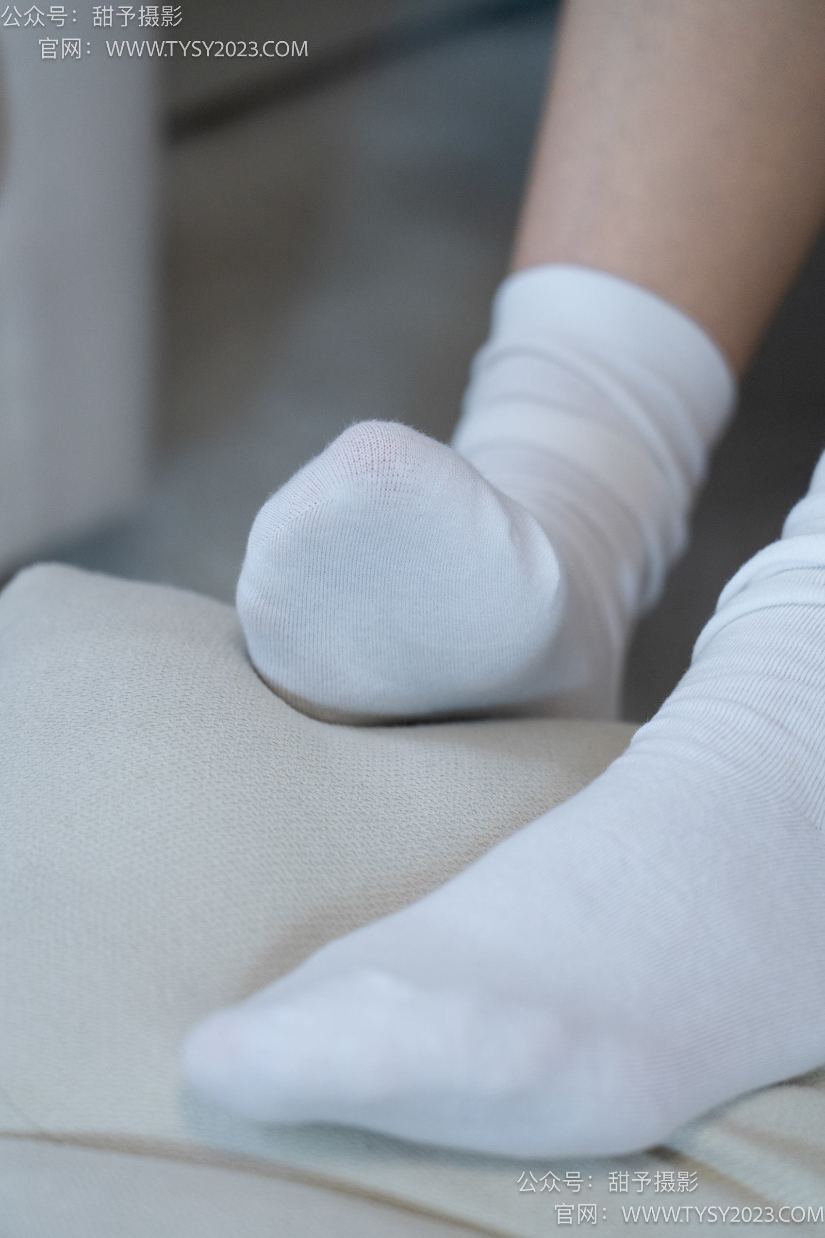 图片[84]-甜予摄影 NO.003 鱼鱼-皮鞋、白棉袜、裸足[123P] – 速更版-美库