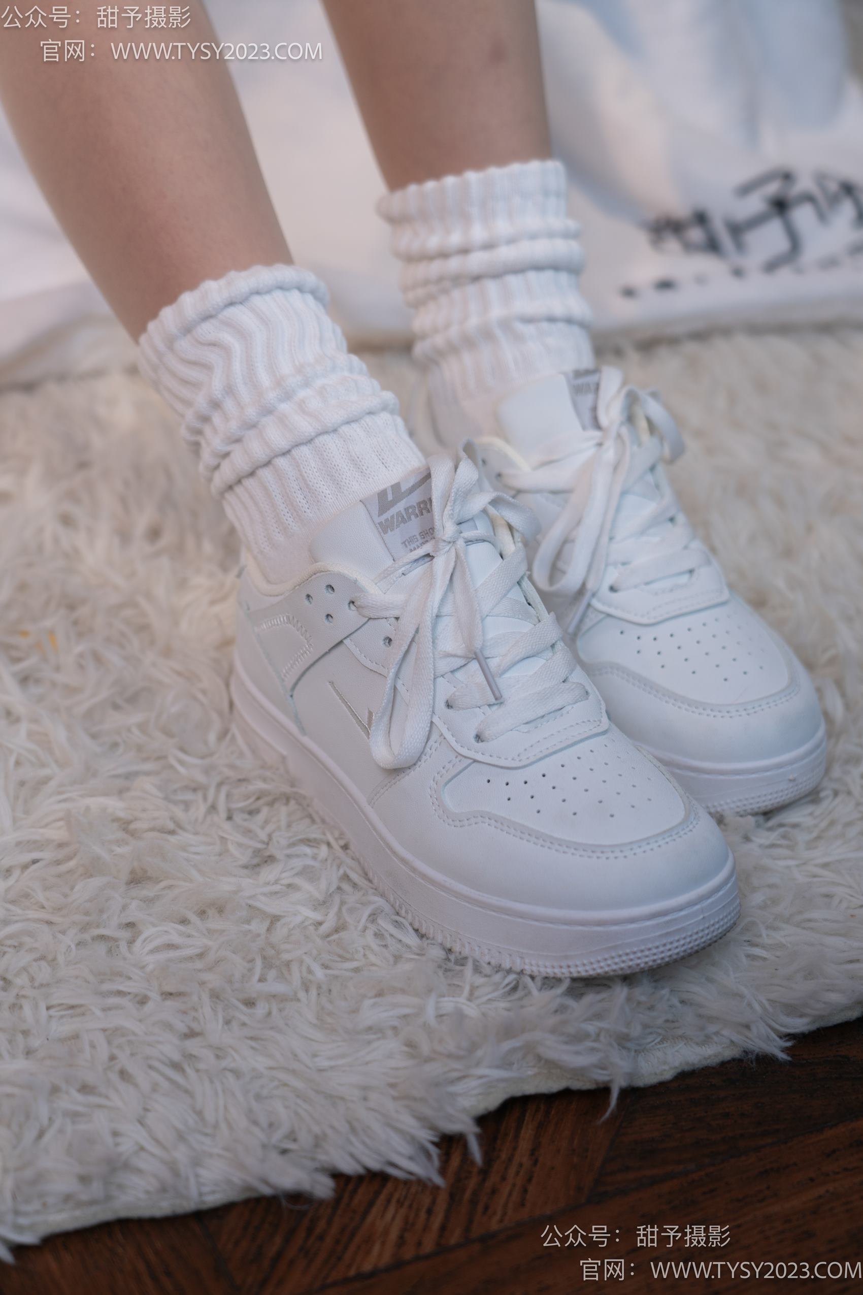 图片[102]-甜予摄影 NO.004 璇璇-板鞋、白棉袜、肉丝[104P] – 速更版-美库