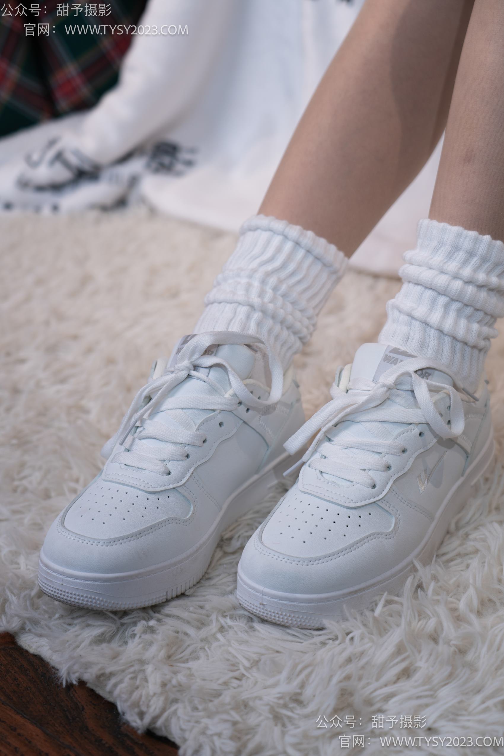 图片[103]-甜予摄影 NO.004 璇璇-板鞋、白棉袜、肉丝[104P] – 速更版-美库