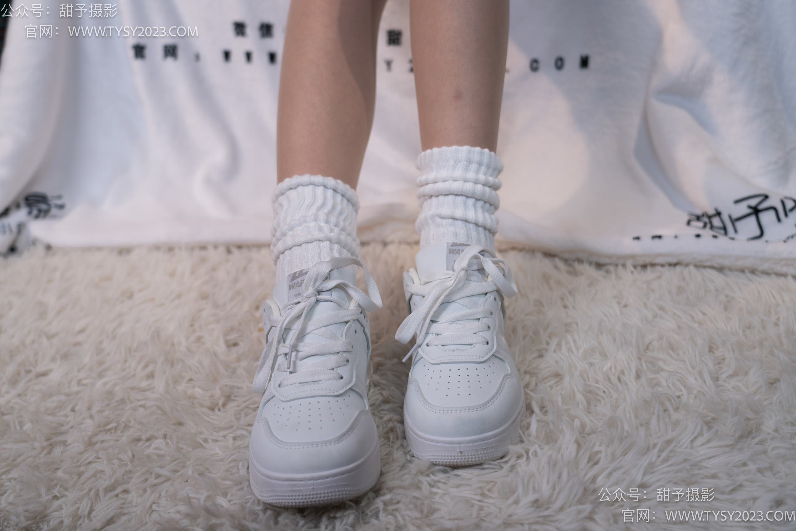 图片[104]-甜予摄影 NO.004 璇璇-板鞋、白棉袜、肉丝[104P] – 速更版-美库