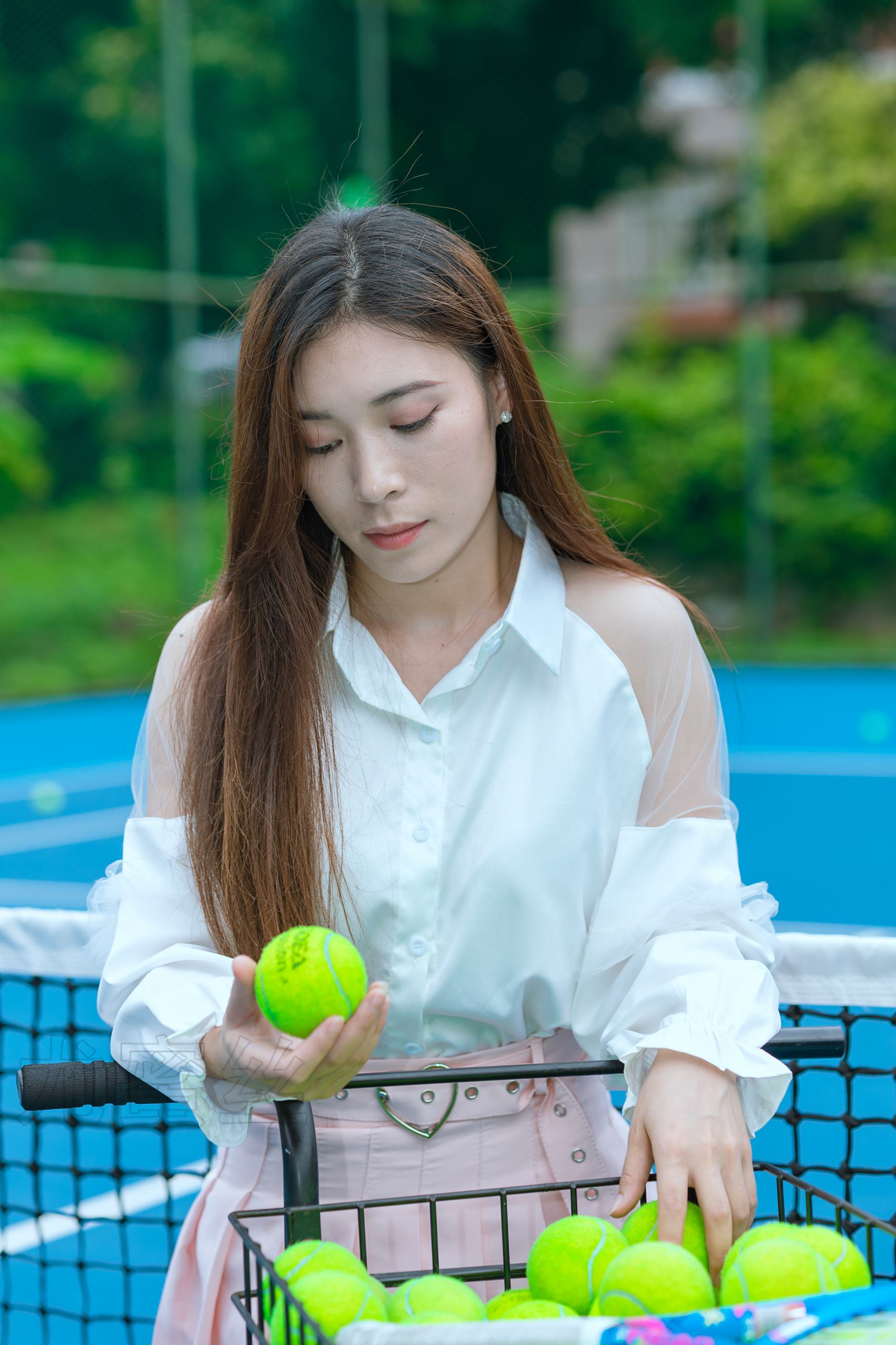 图片[17]-尤蜜丝  穿搭推广展示图集 黑丝肉丝对对碰[75P] – 速更版-美库